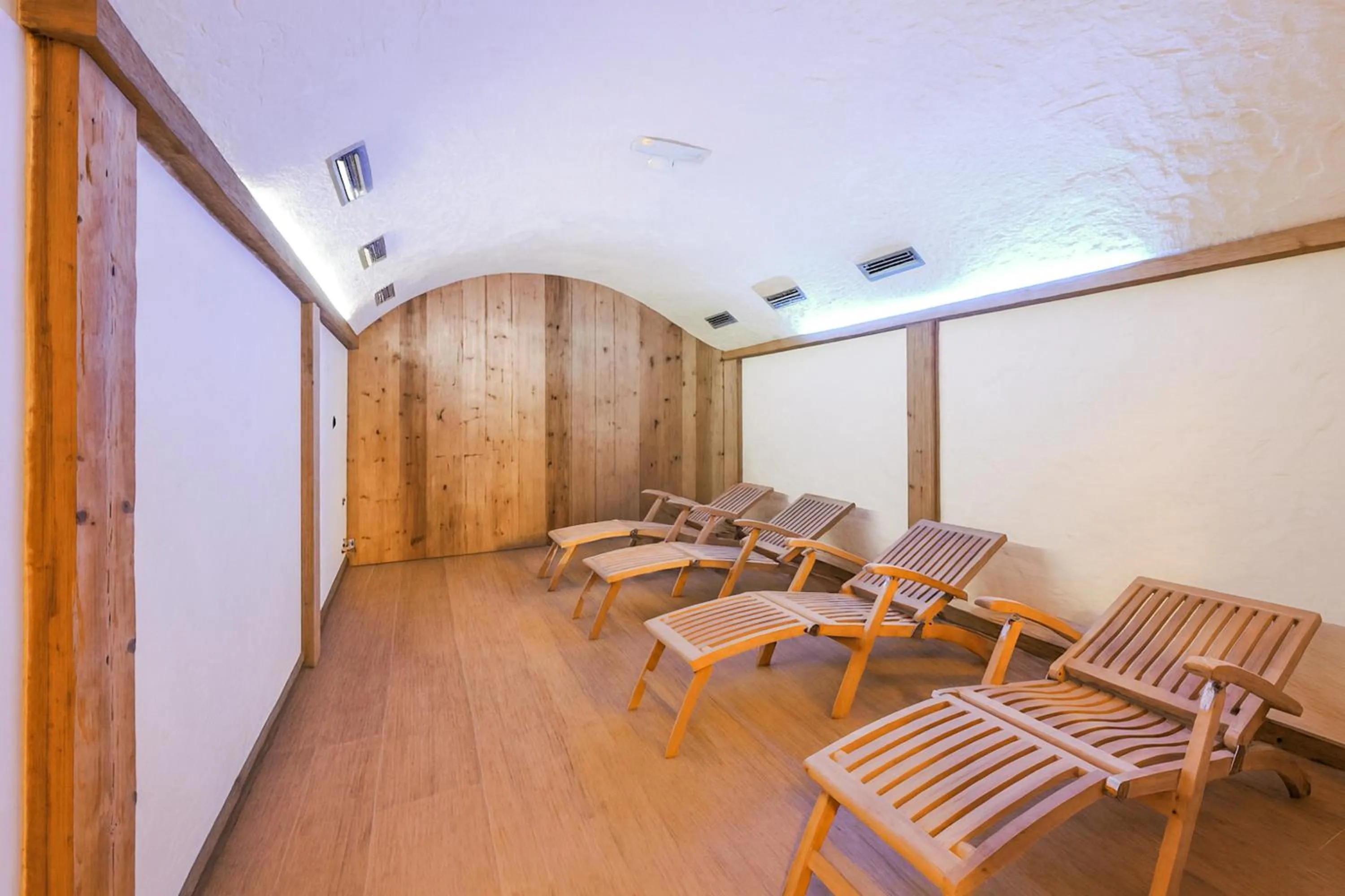 Spa and wellness centre/facilities in Rododendro