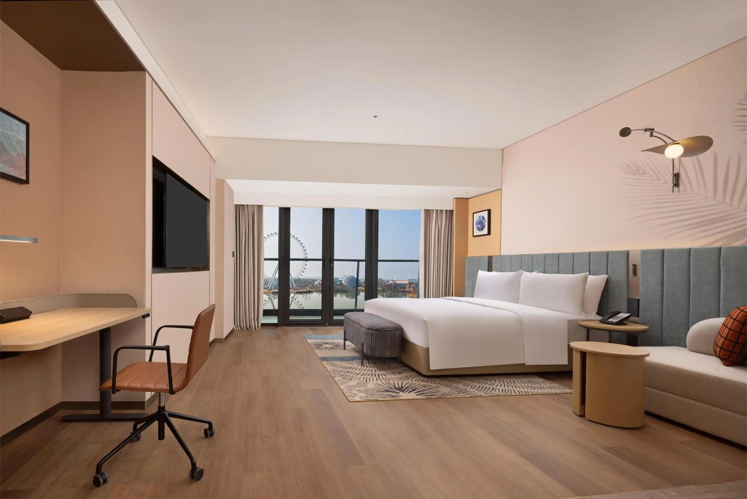 Deluxe King Room in Hilton Garden Inn Huangshi Dinosaur Wonderland