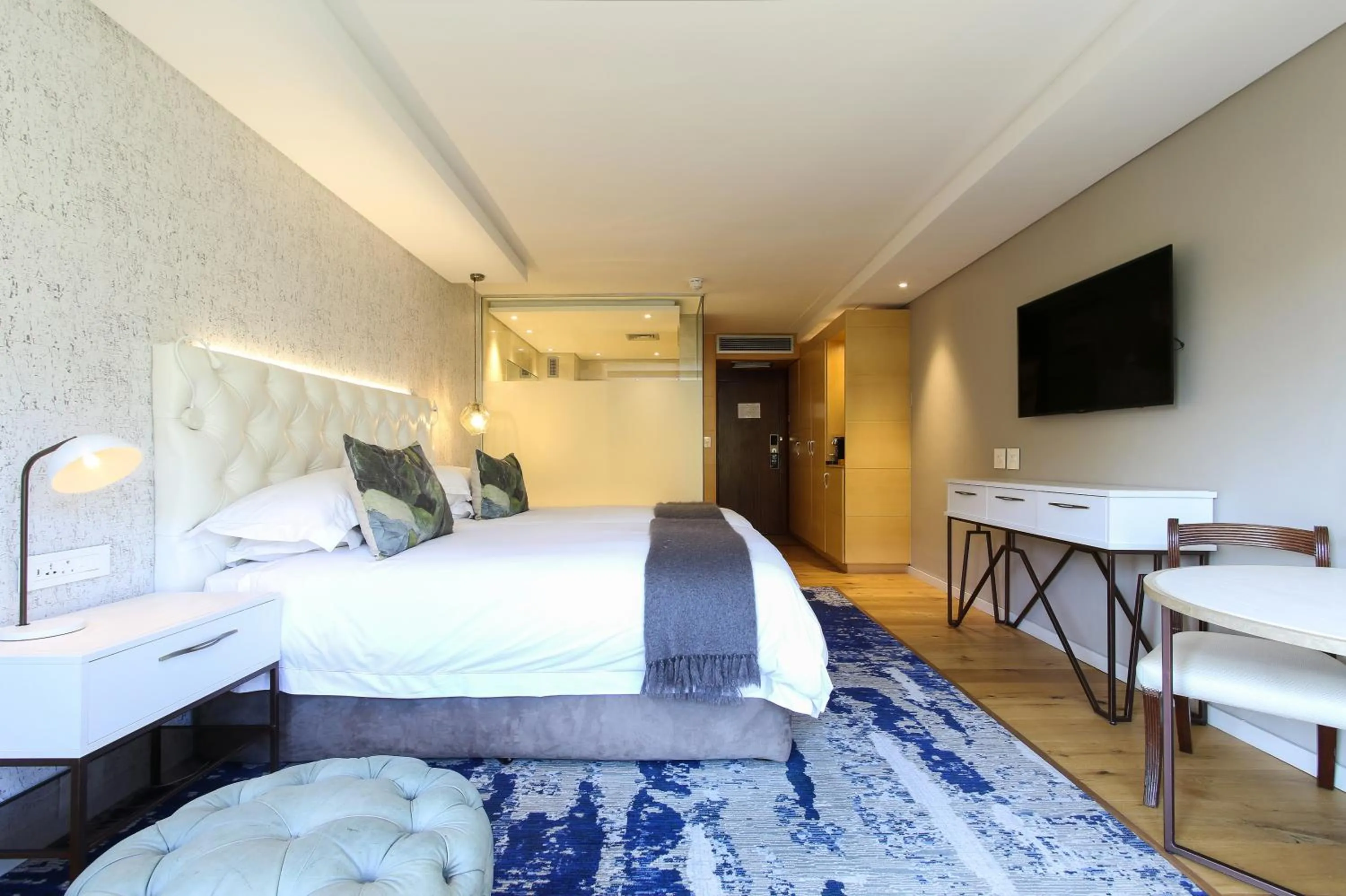 Bedroom, Bed in Vineyard Hotel