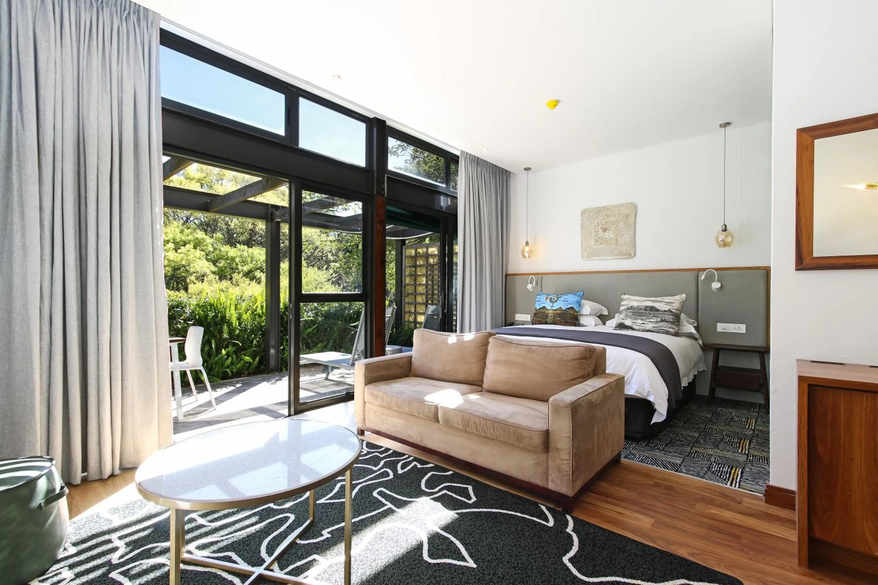 Bedroom, Bed in Vineyard Hotel