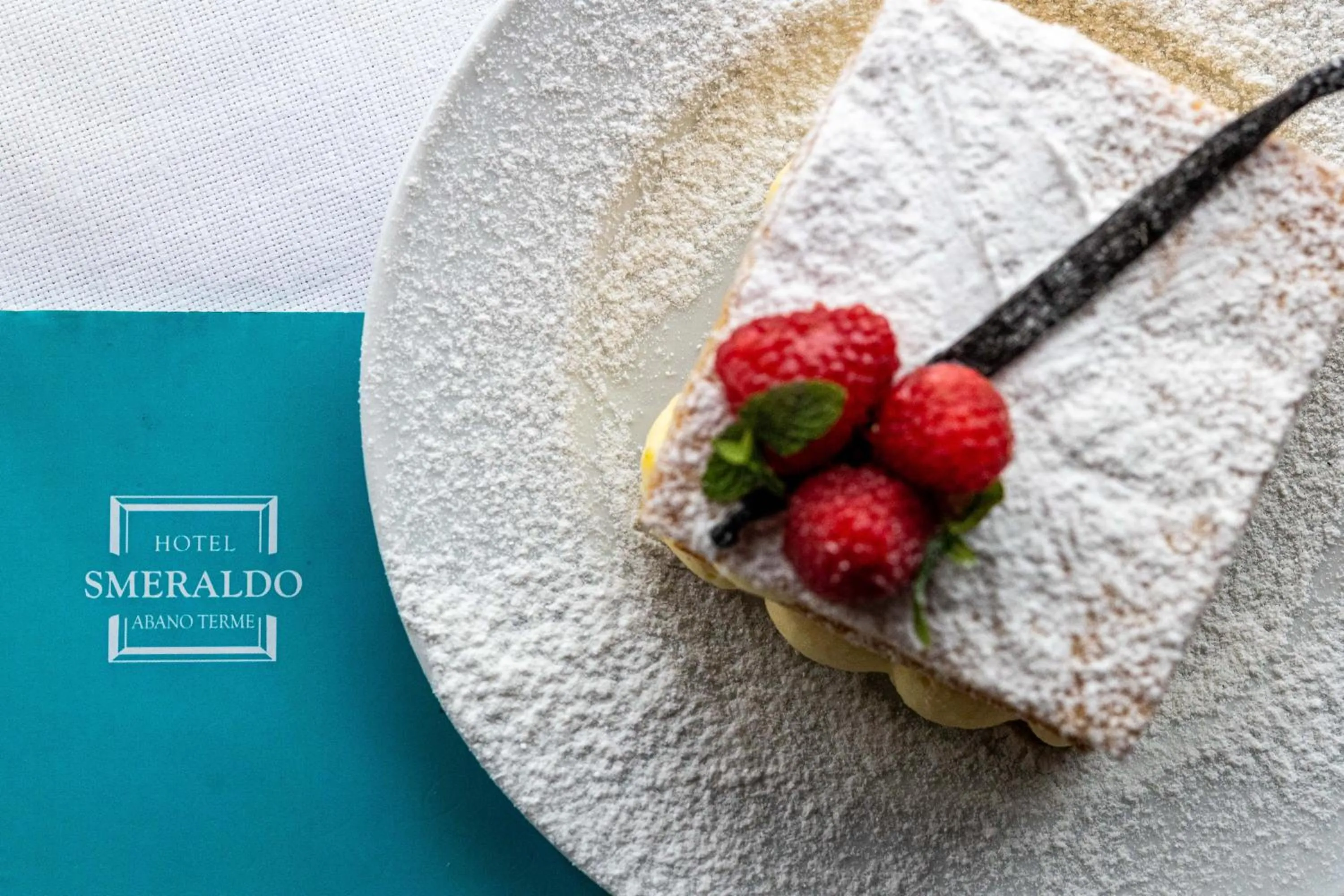 Restaurant/places to eat in Hotel Smeraldo