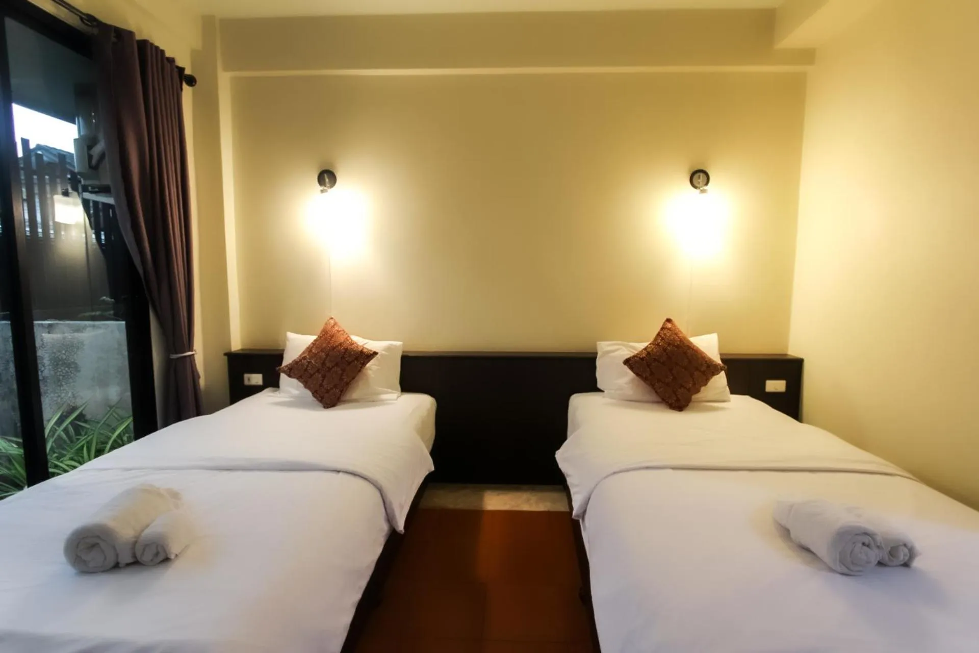 Bedroom, Bed in Baan Pordeedin