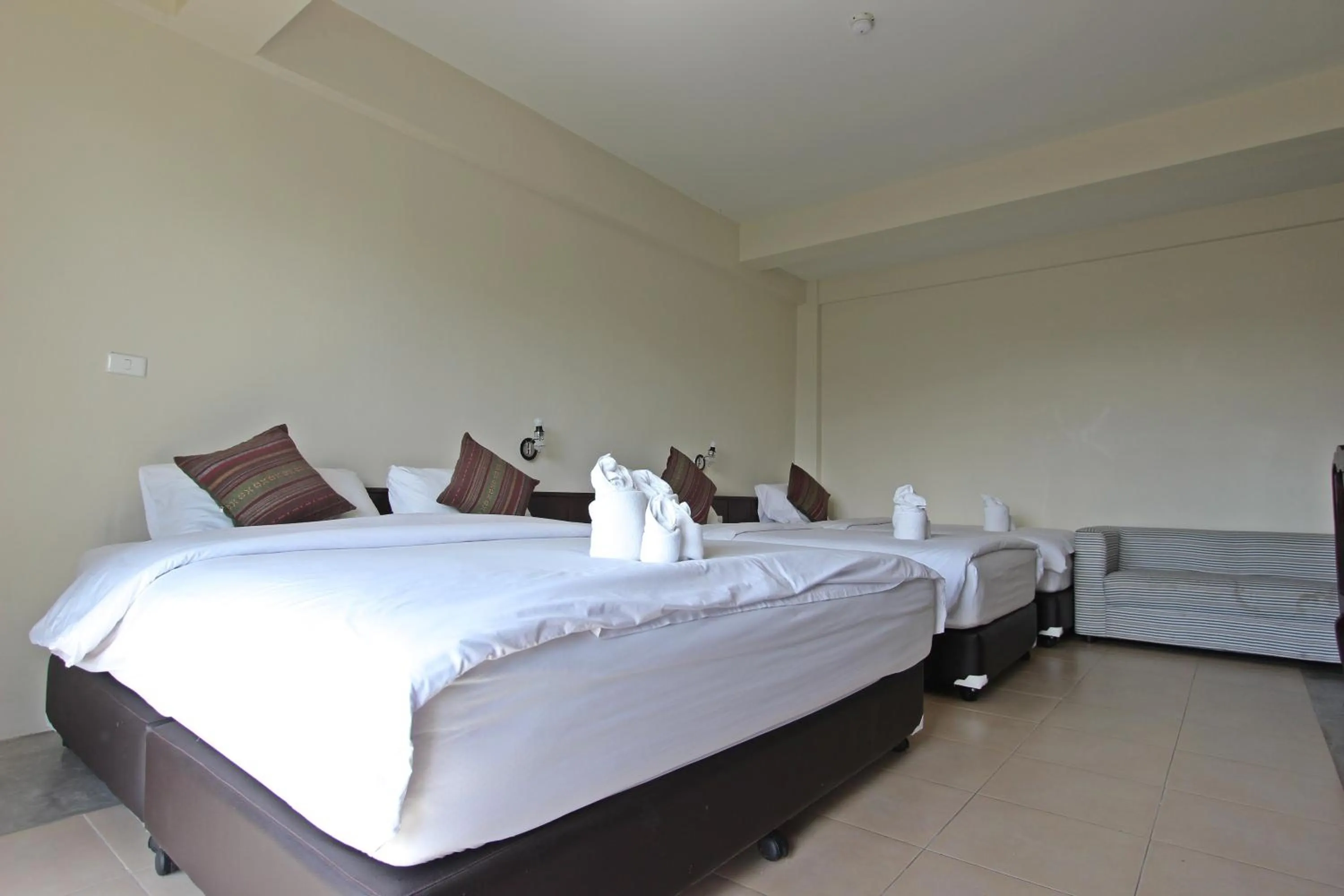 Bedroom, Bed in Baan Pordeedin