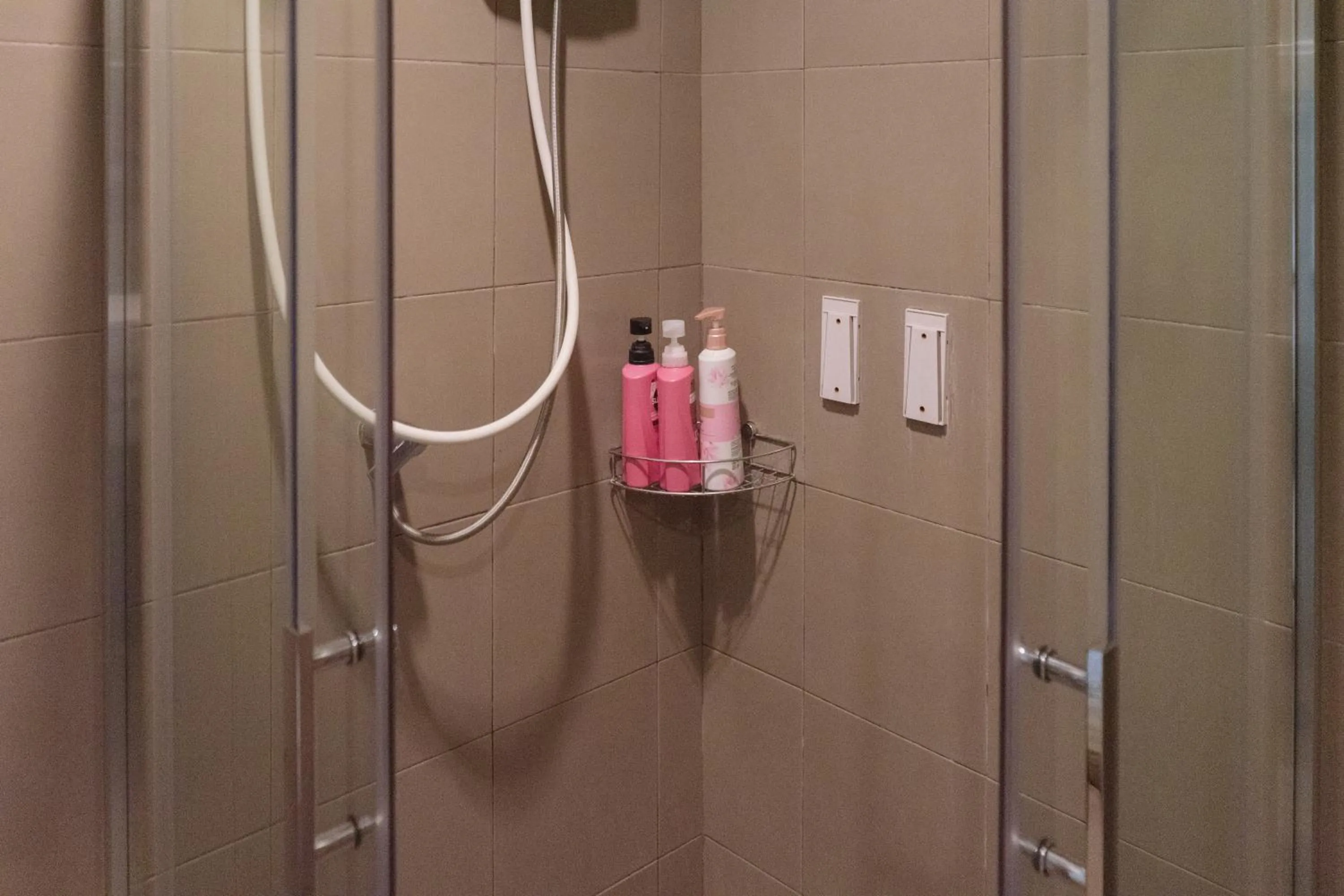 Shower in Baan Pordeedin