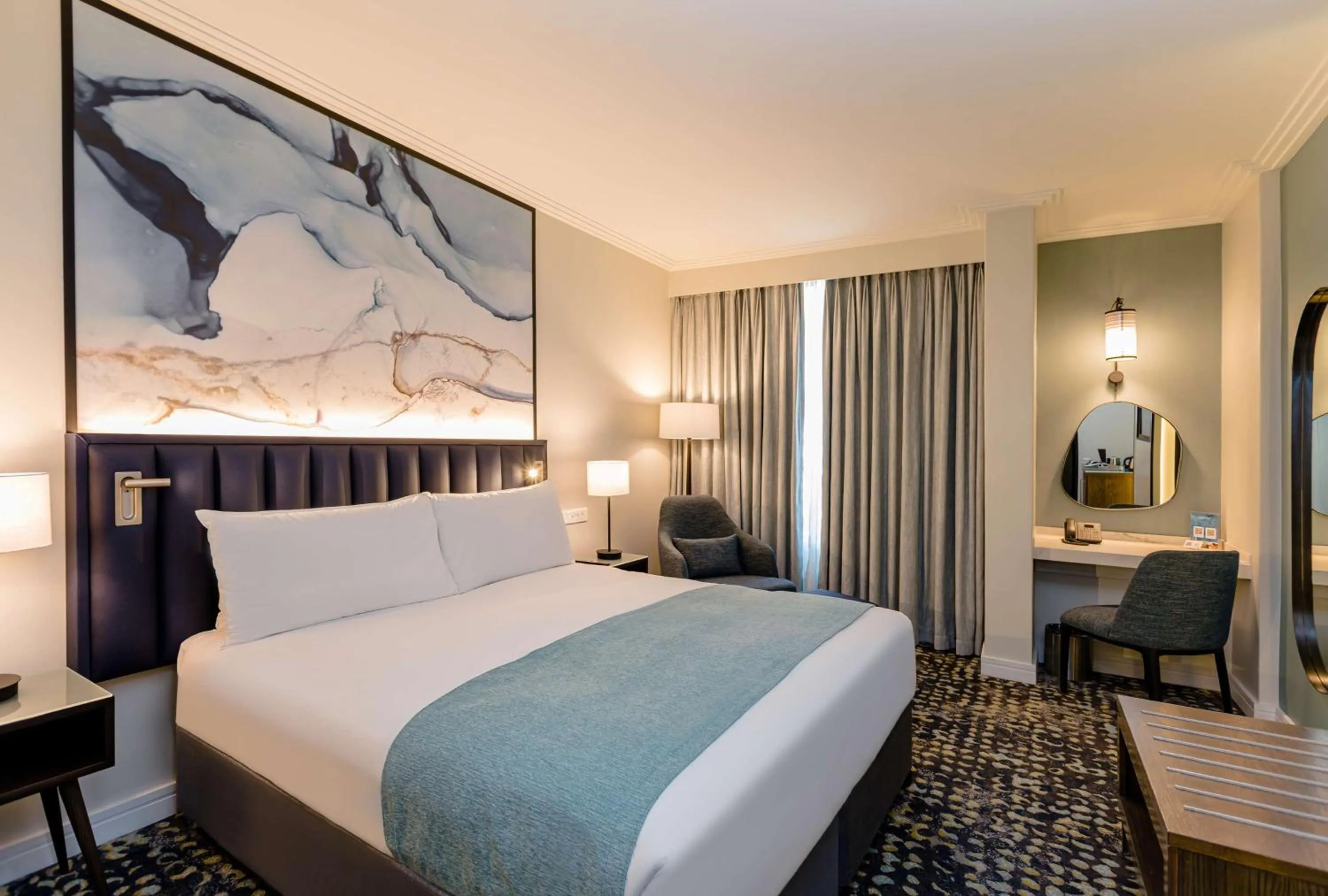 Bedroom, Bed in Southern Sun Rosebank, Johannesburg