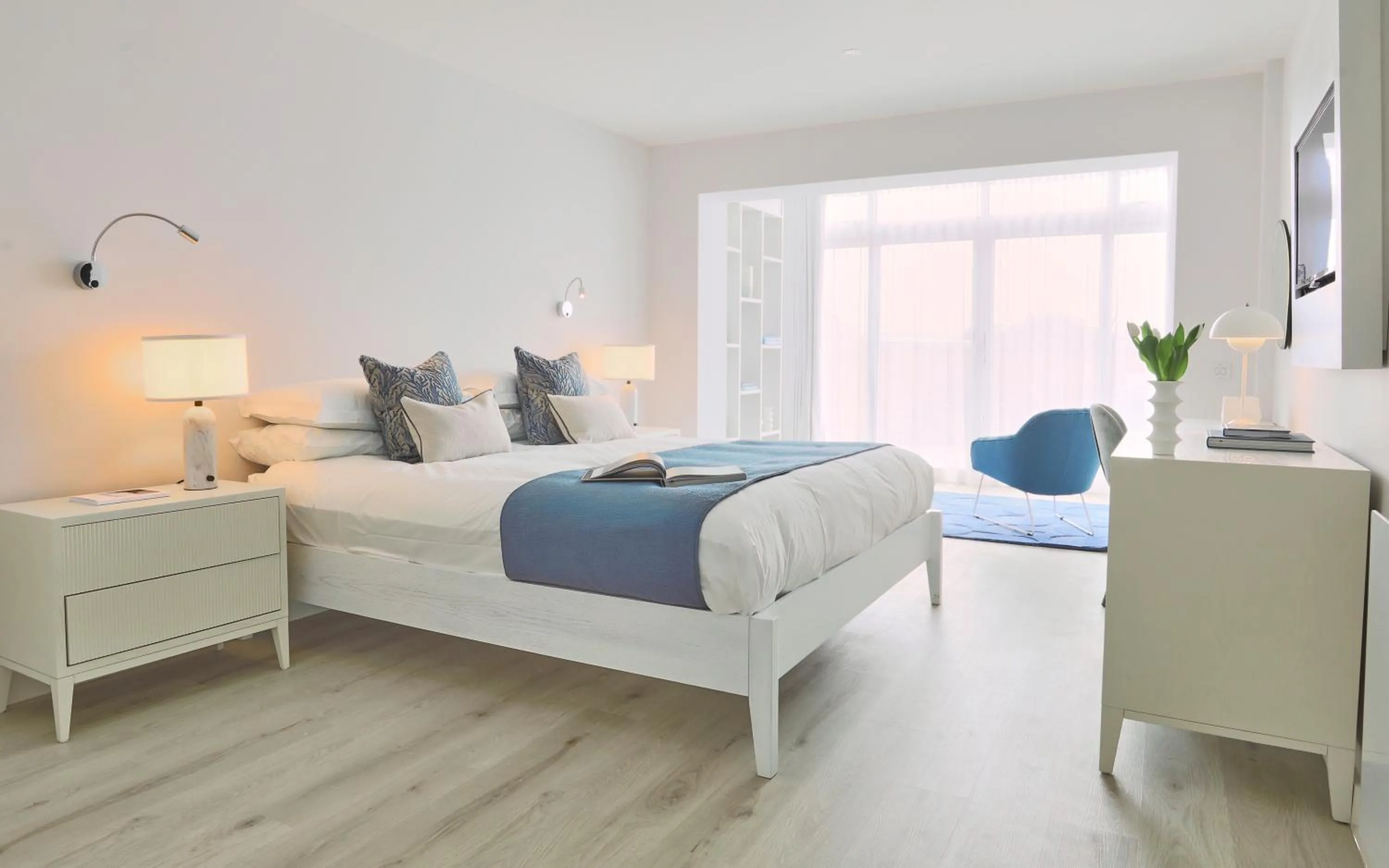 Bed in St Moritz Hotel and Cowshed Spa