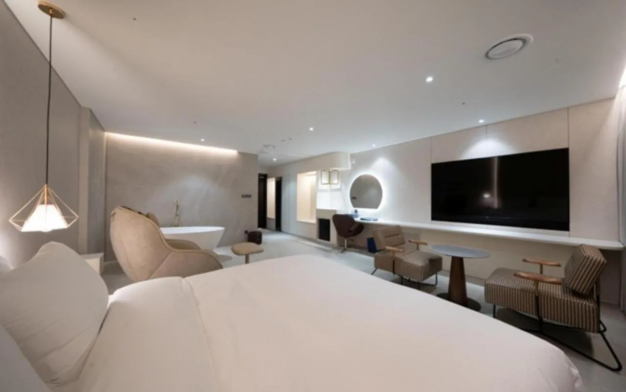 Bed in Daegu Hyeonpung Prana Hotel