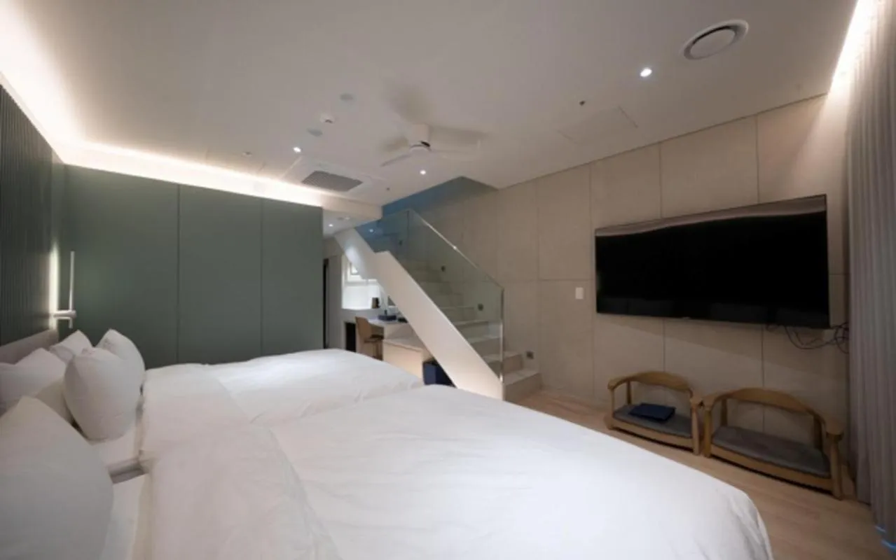 Bed in Daegu Hyeonpung Prana Hotel