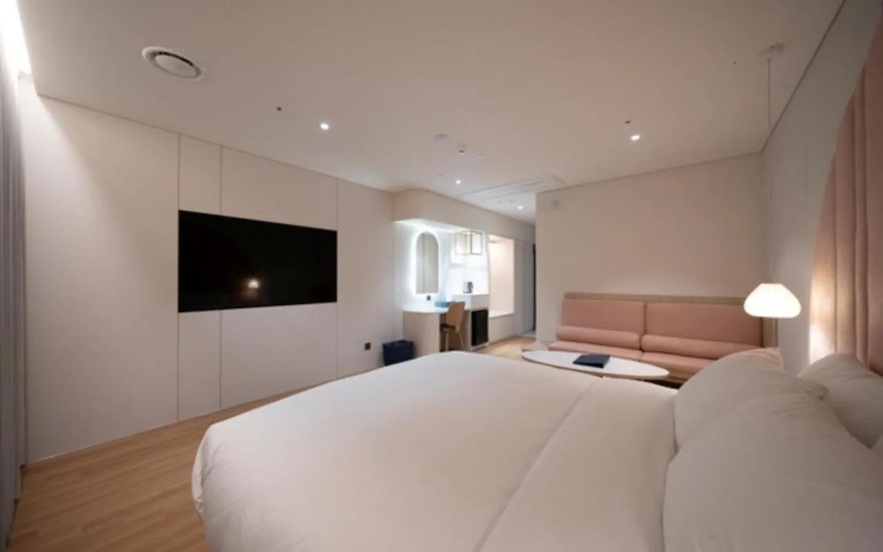 Bed in Daegu Hyeonpung Prana Hotel