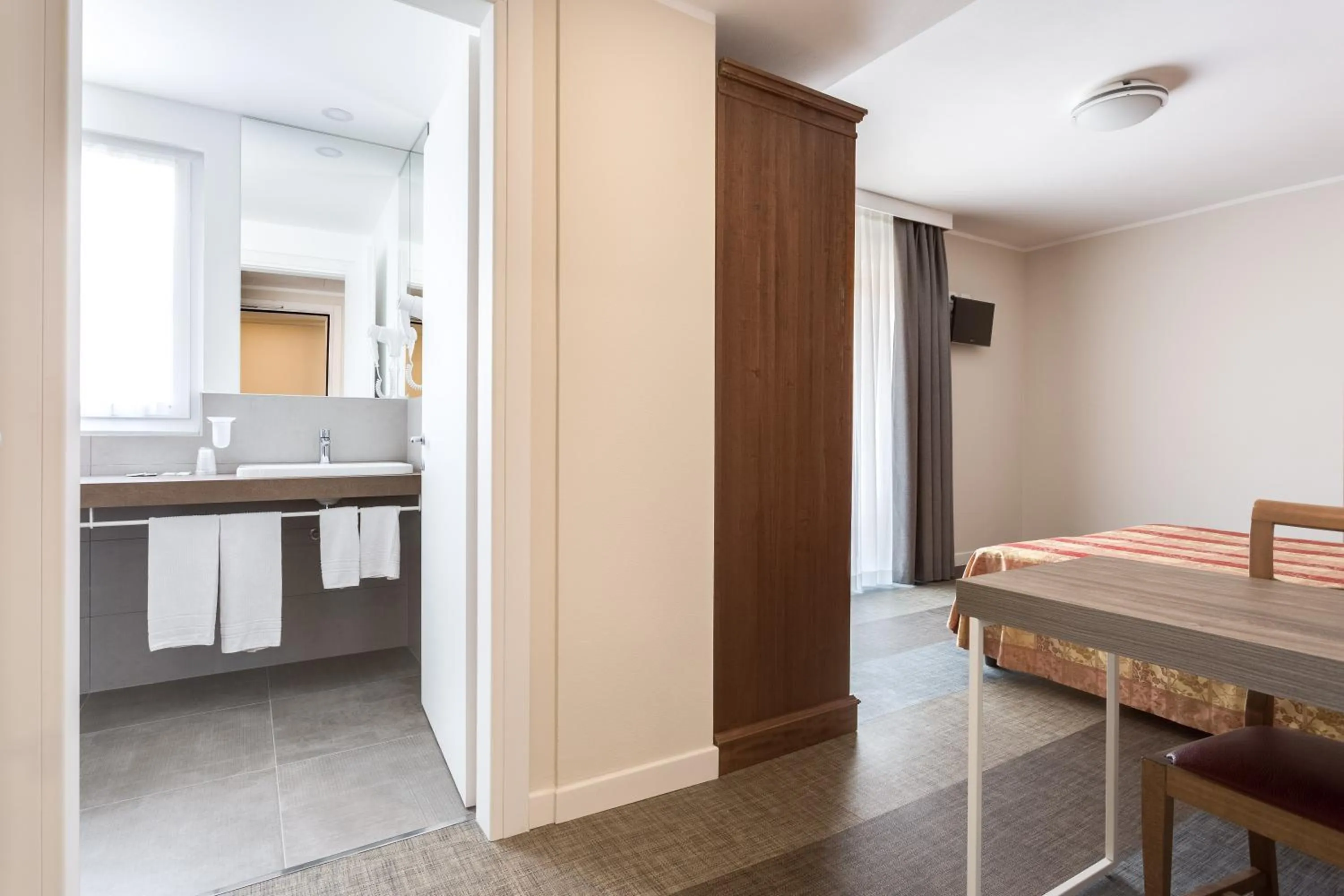 Photo of the whole room in Hotel Europa