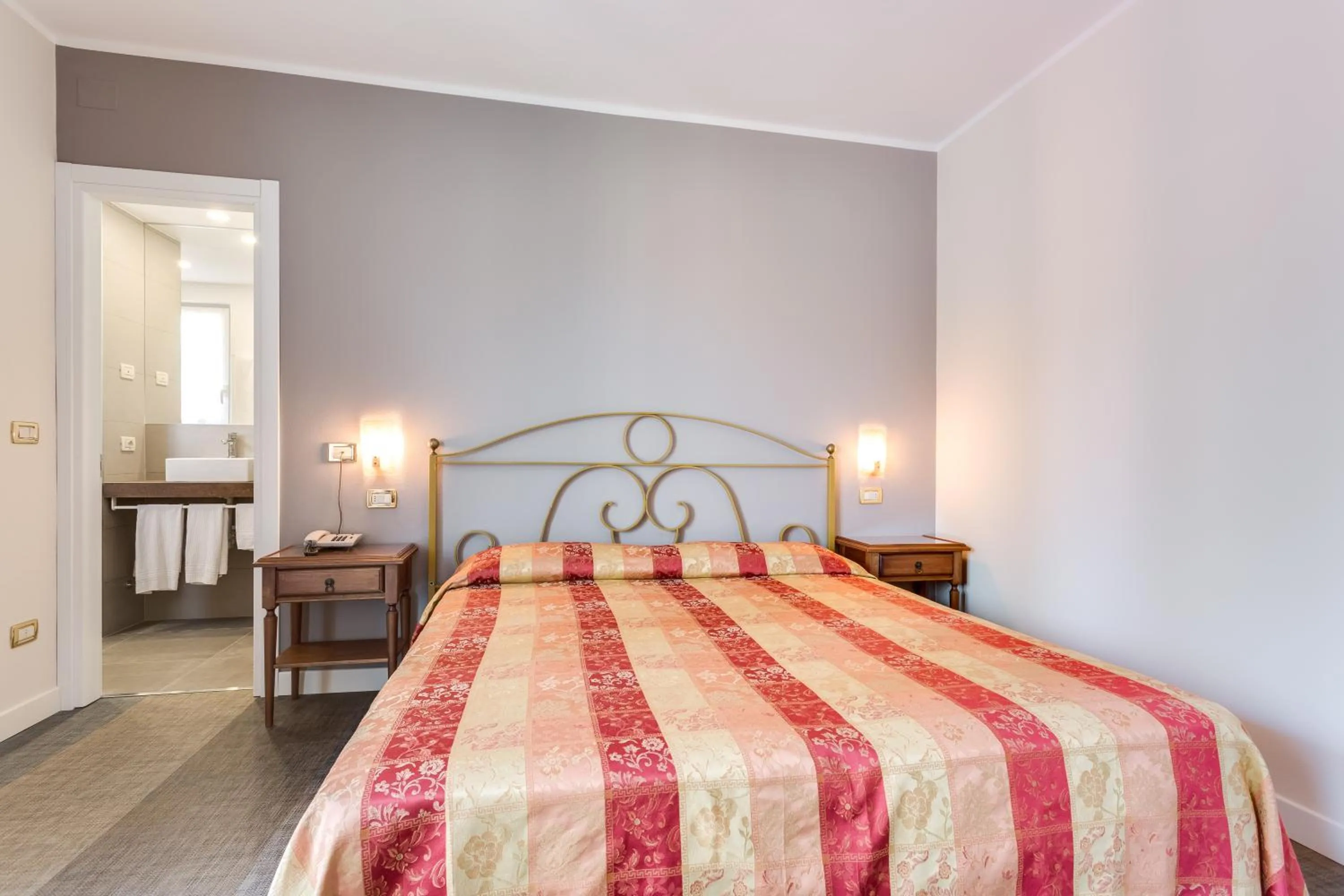 Photo of the whole room, Bed in Hotel Europa