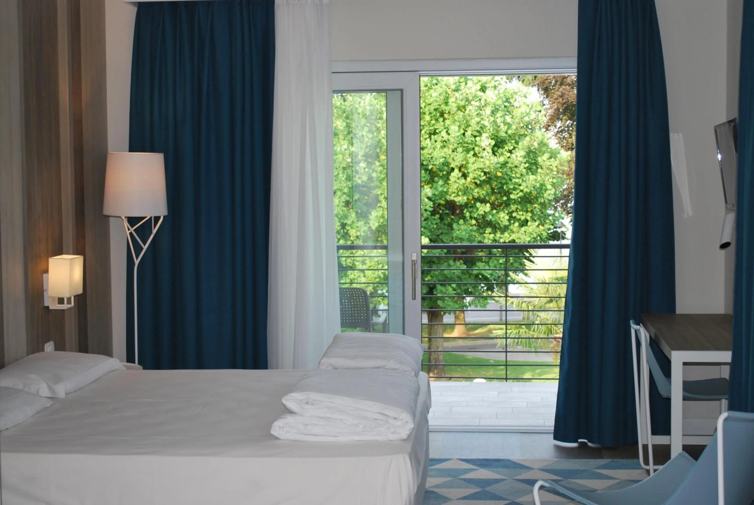 Bedroom, Bed in Hotel Europa