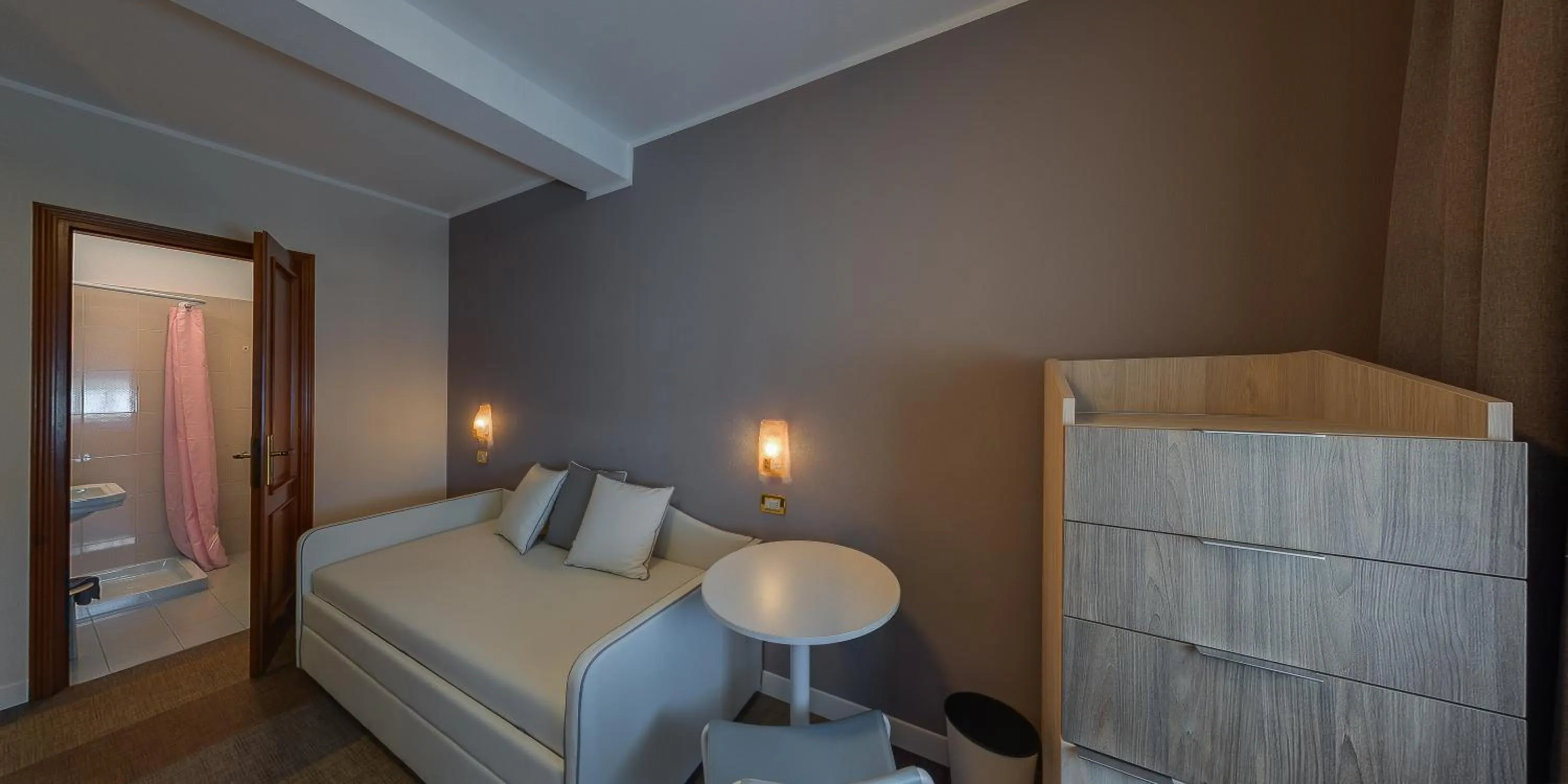 Photo of the whole room, Bed in Hotel Europa