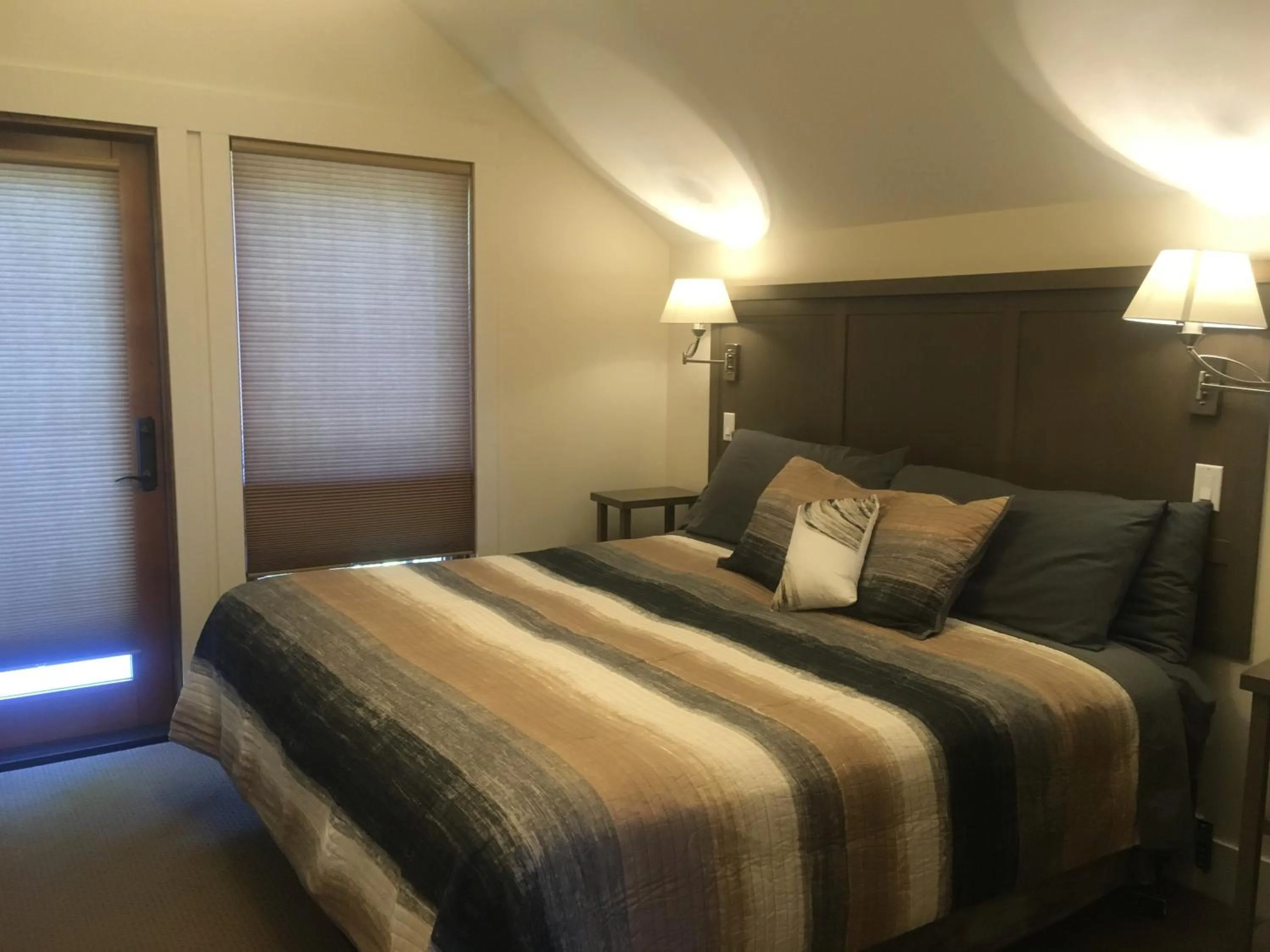 Bedroom, Bed in Radium Elk Park B & B