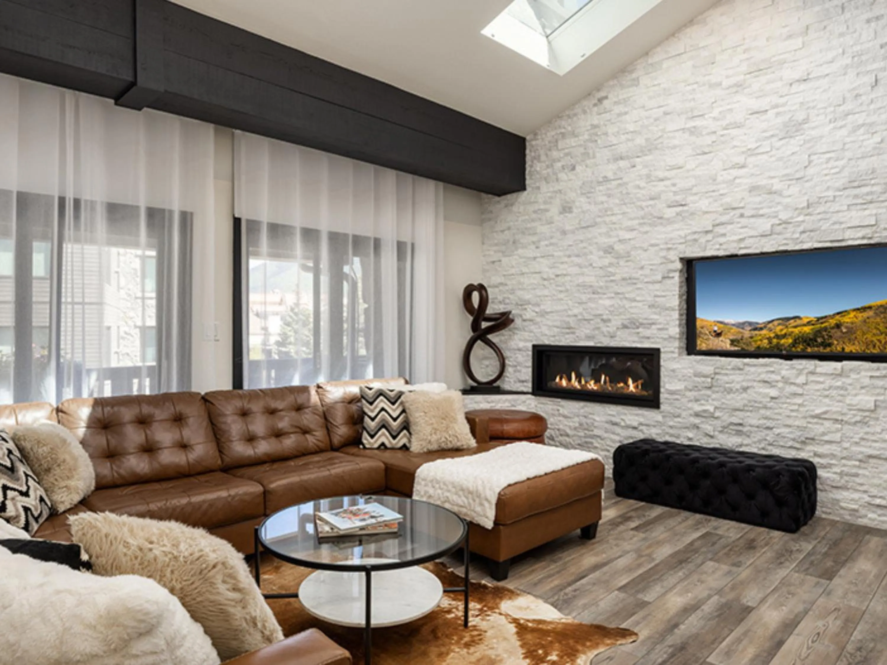 Enzian - CoralTree Residence Collection