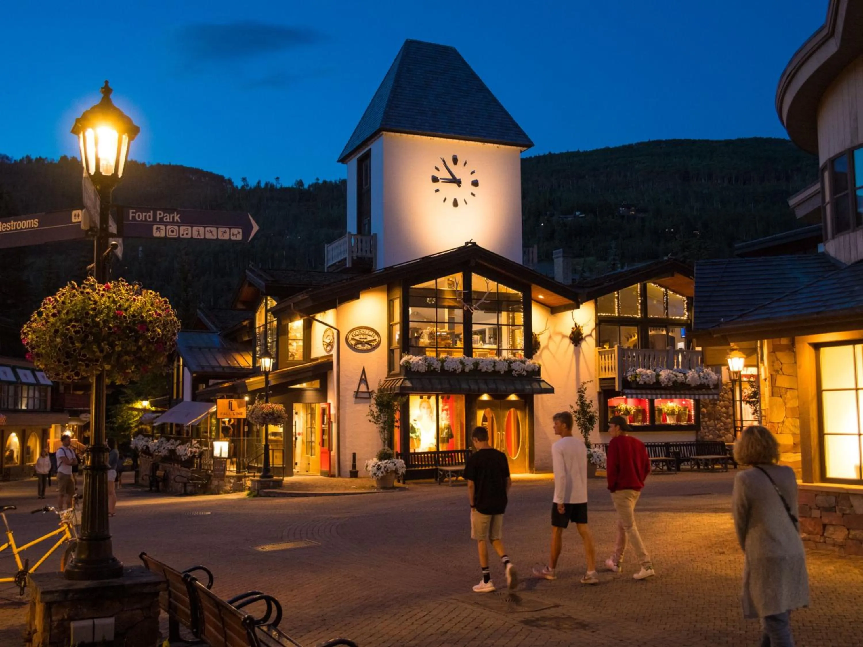 Enzian - CoralTree Residence Collection