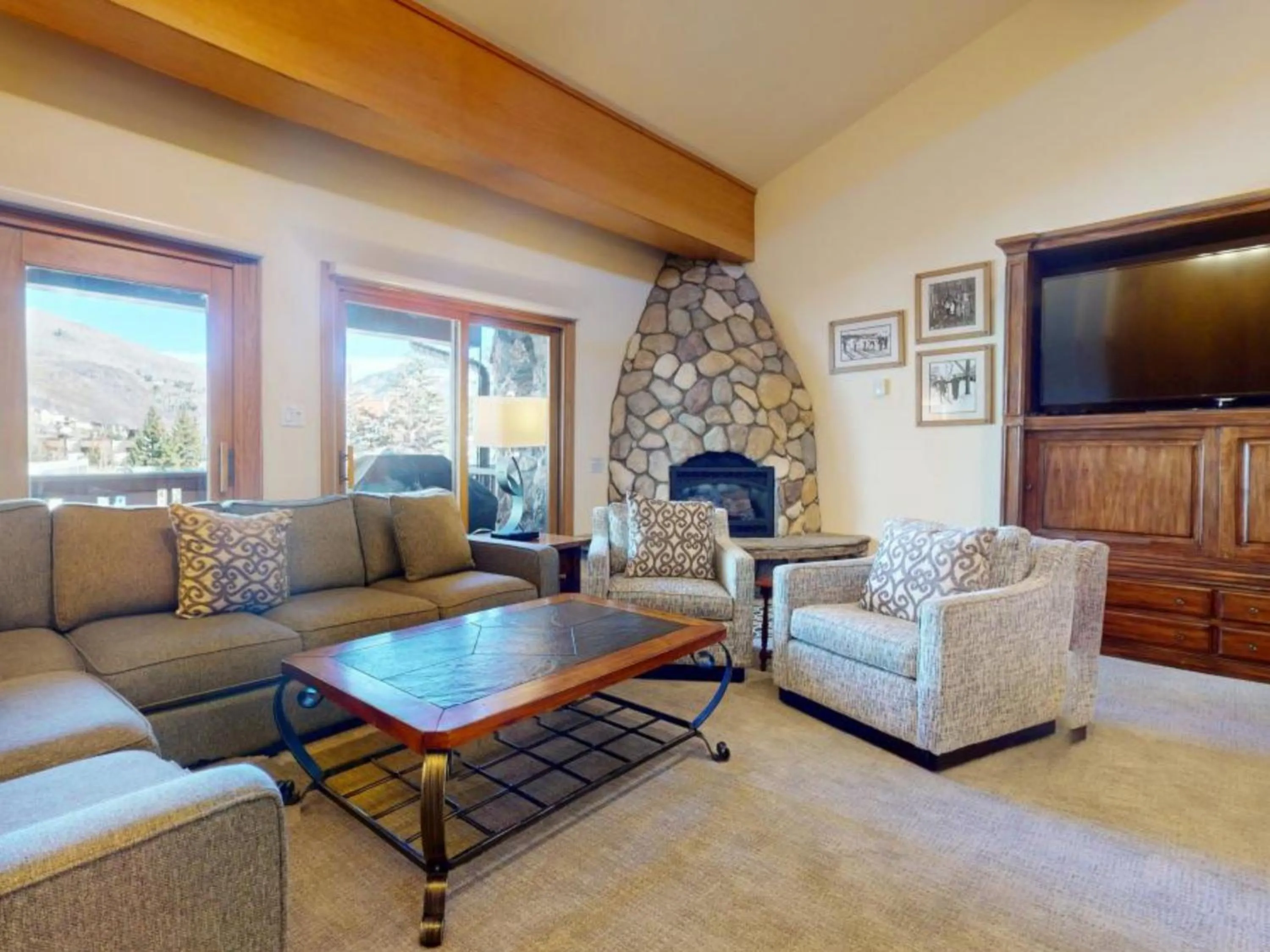 Enzian - CoralTree Residence Collection