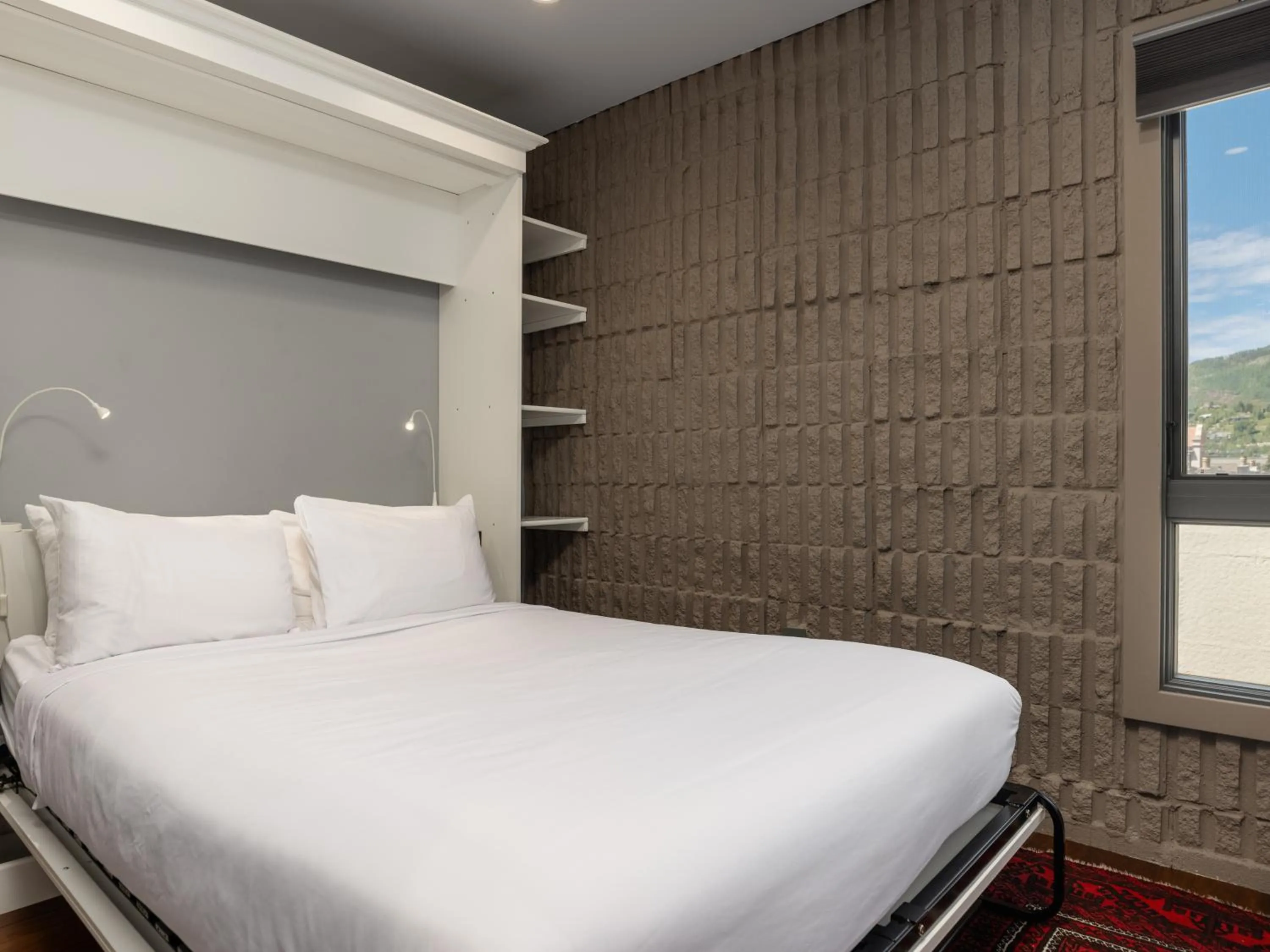 Bedroom, Bed in Vail 21 - CoralTree Residence Collection