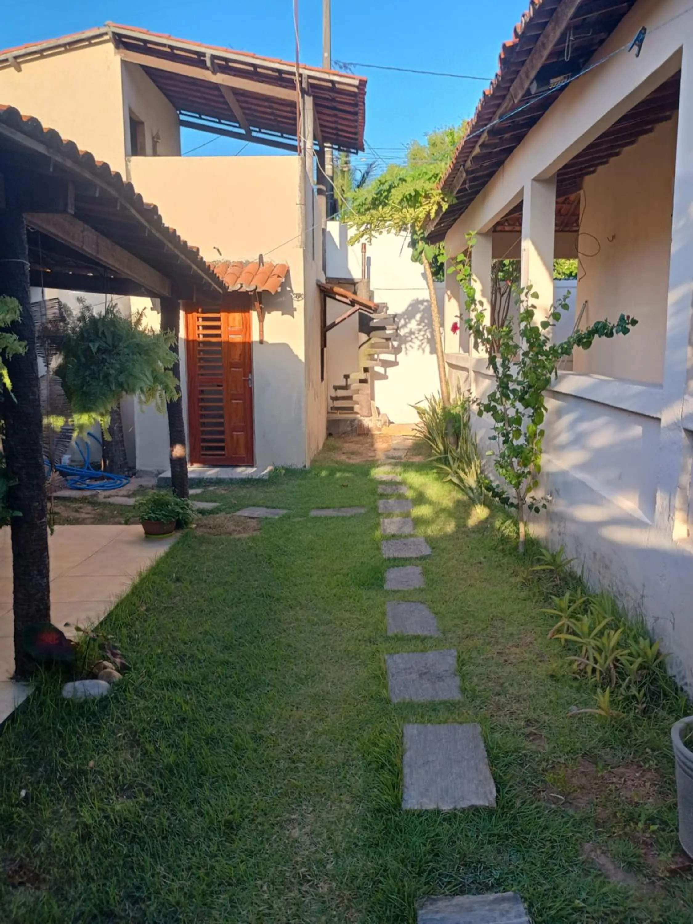 Inner courtyard view in B&B Pedra do Meio