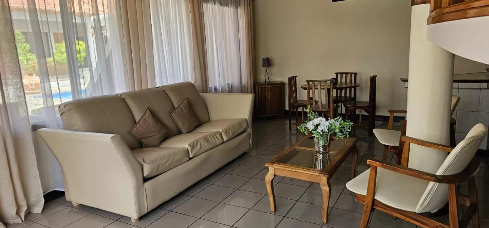 Living room in Apartotel Obelisco San José Aeropuerto