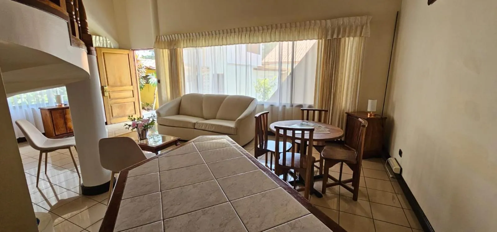 Living room in Apartotel Obelisco San José Aeropuerto