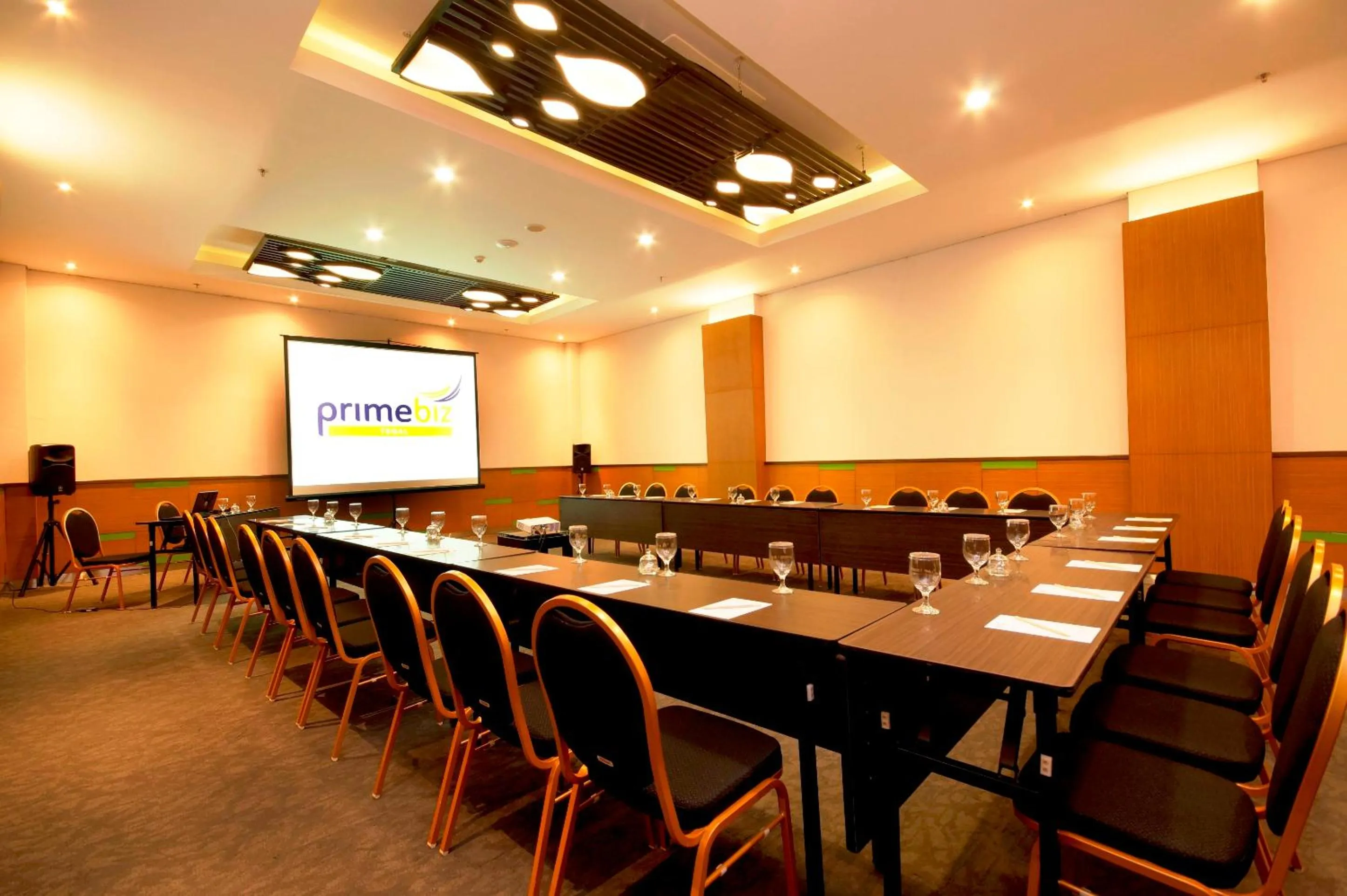 Meeting/conference room in PrimeBiz Tegal