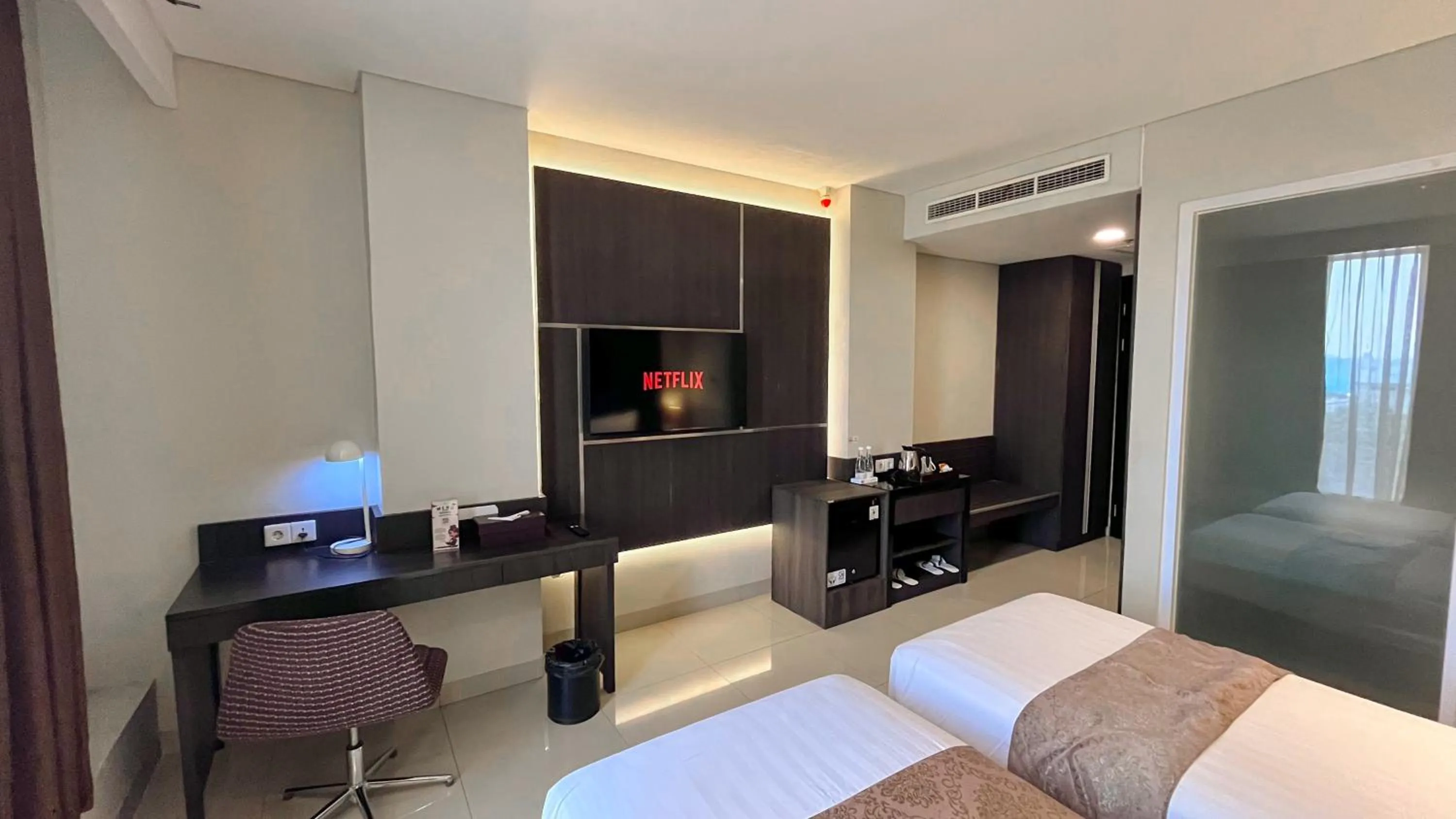 Bedroom, Bed in Grandia Hotel