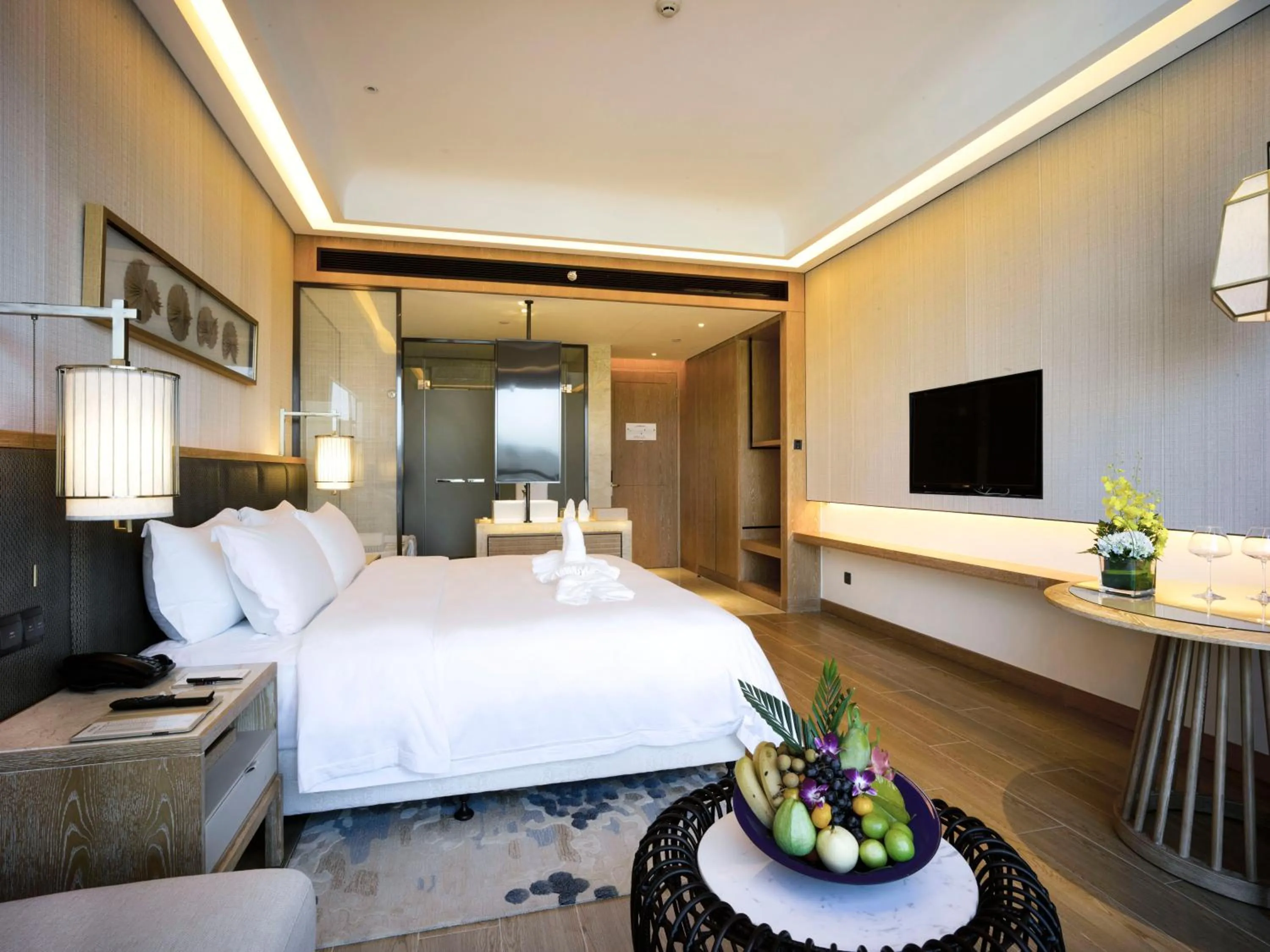Photo of the whole room, Bed in Harman Resort Hotel Sanya