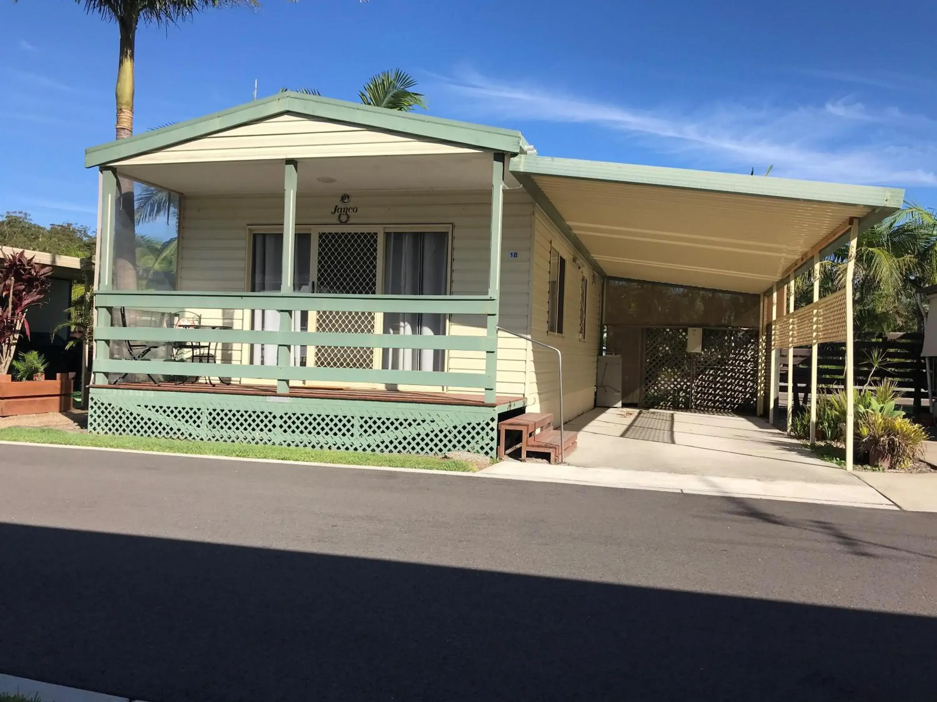 Palm Cabin in Ingenia Holidays Soldiers Point Palm Cabin in Ingenia Holidays Soldiers Point