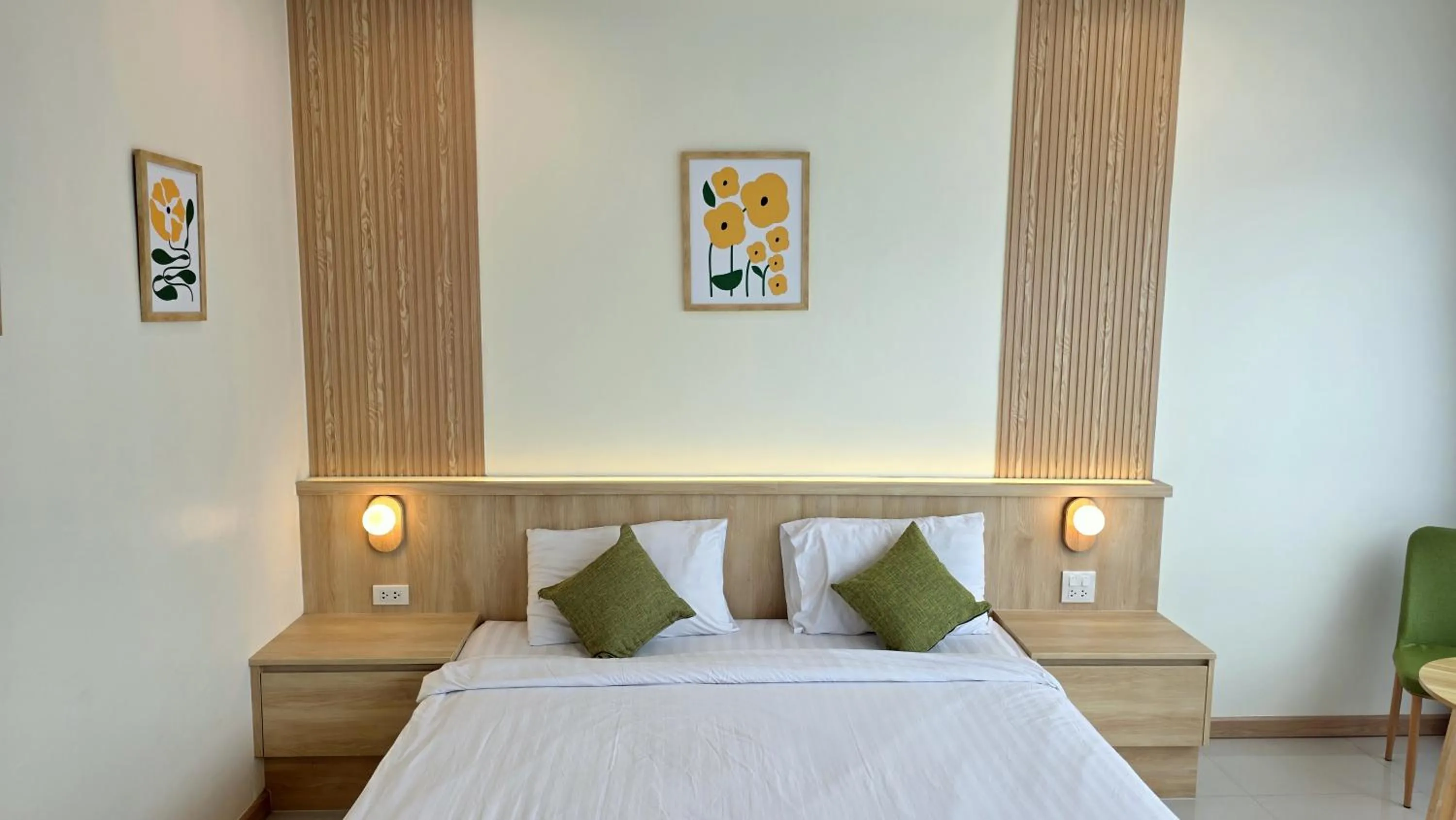 Bed in Samed Port View