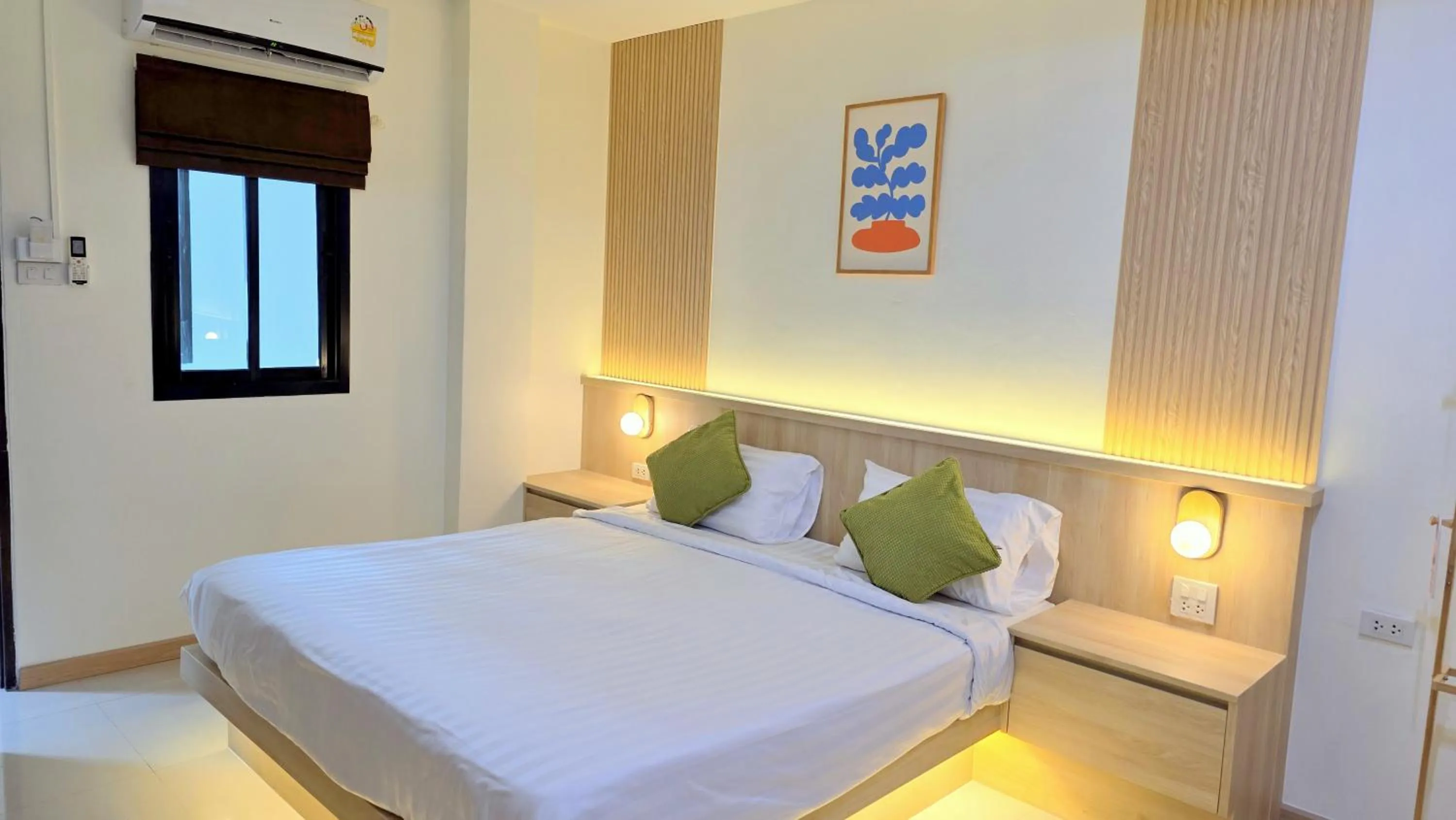 Bed in Samed Port View