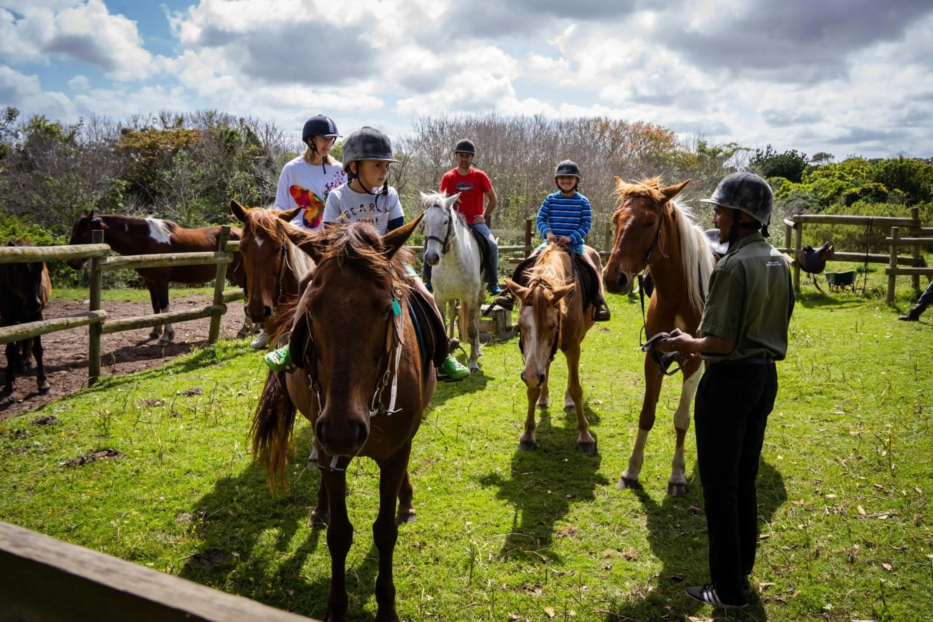 Horse-riding in Oyster Bay Lodge