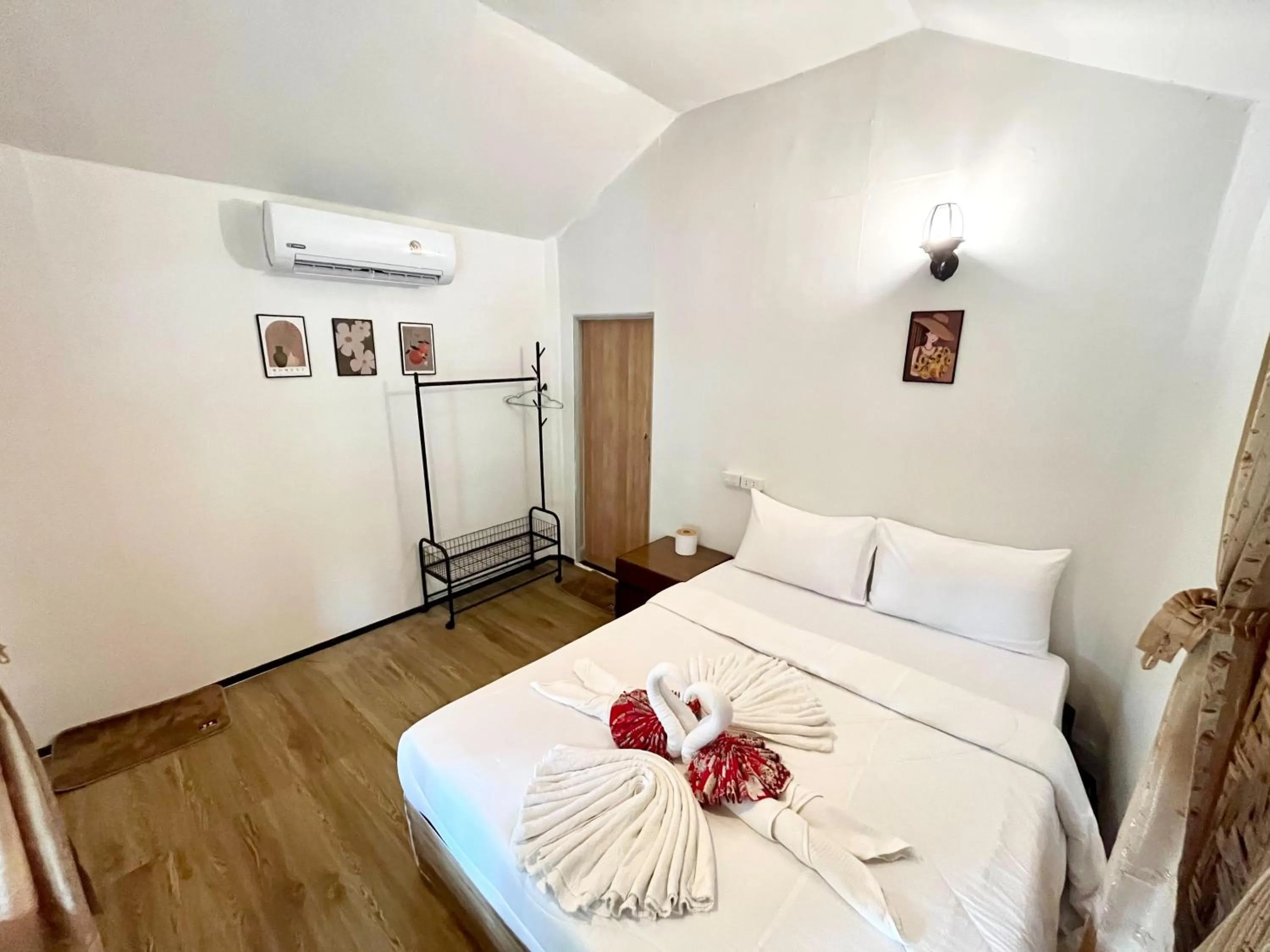 Bed in Koh Mook Garden Beach Resort