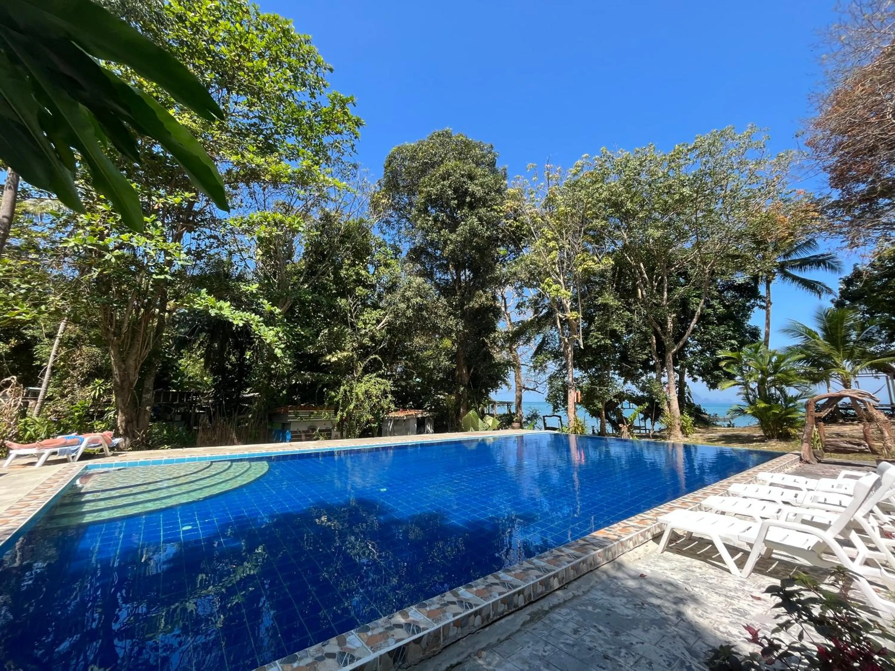 Koh Mook Garden Beach Resort