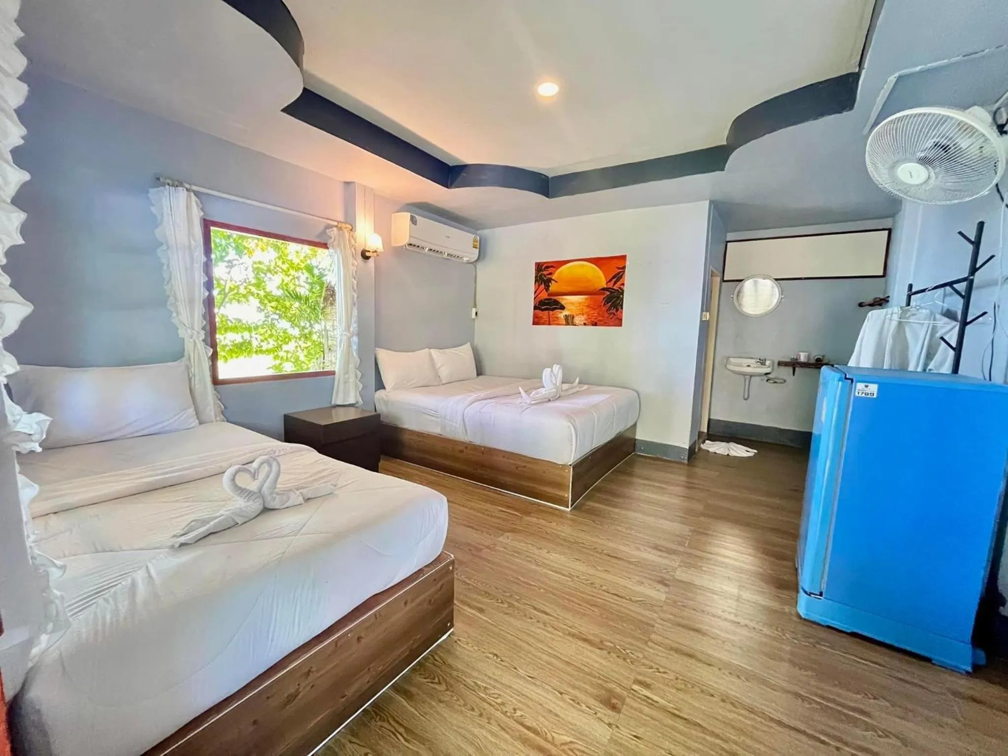 Bed in Koh Mook Garden Beach Resort