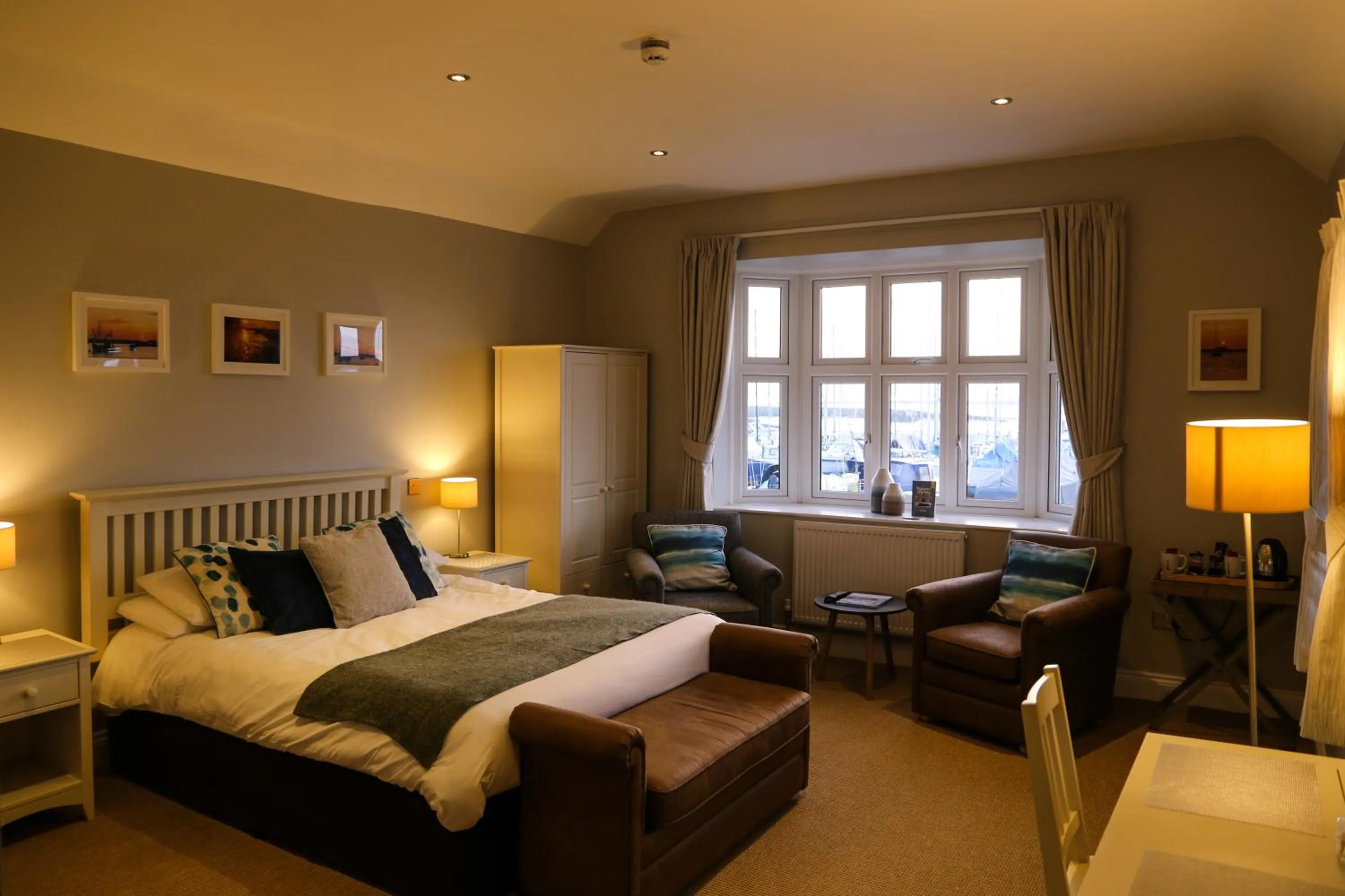 Bed in The Victory at Mersea