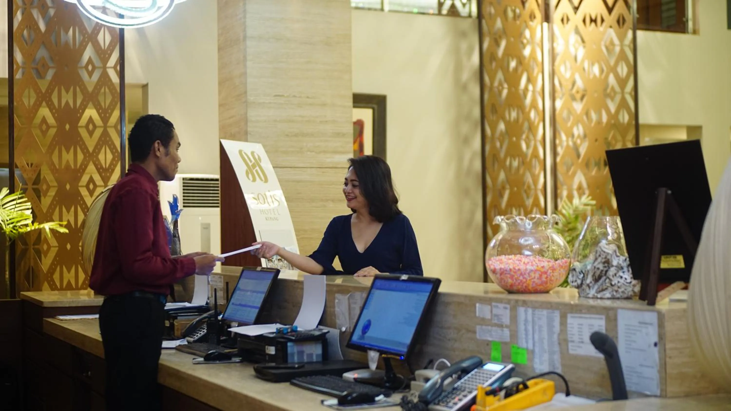 Lobby or reception in Sotis Hotel Kupang