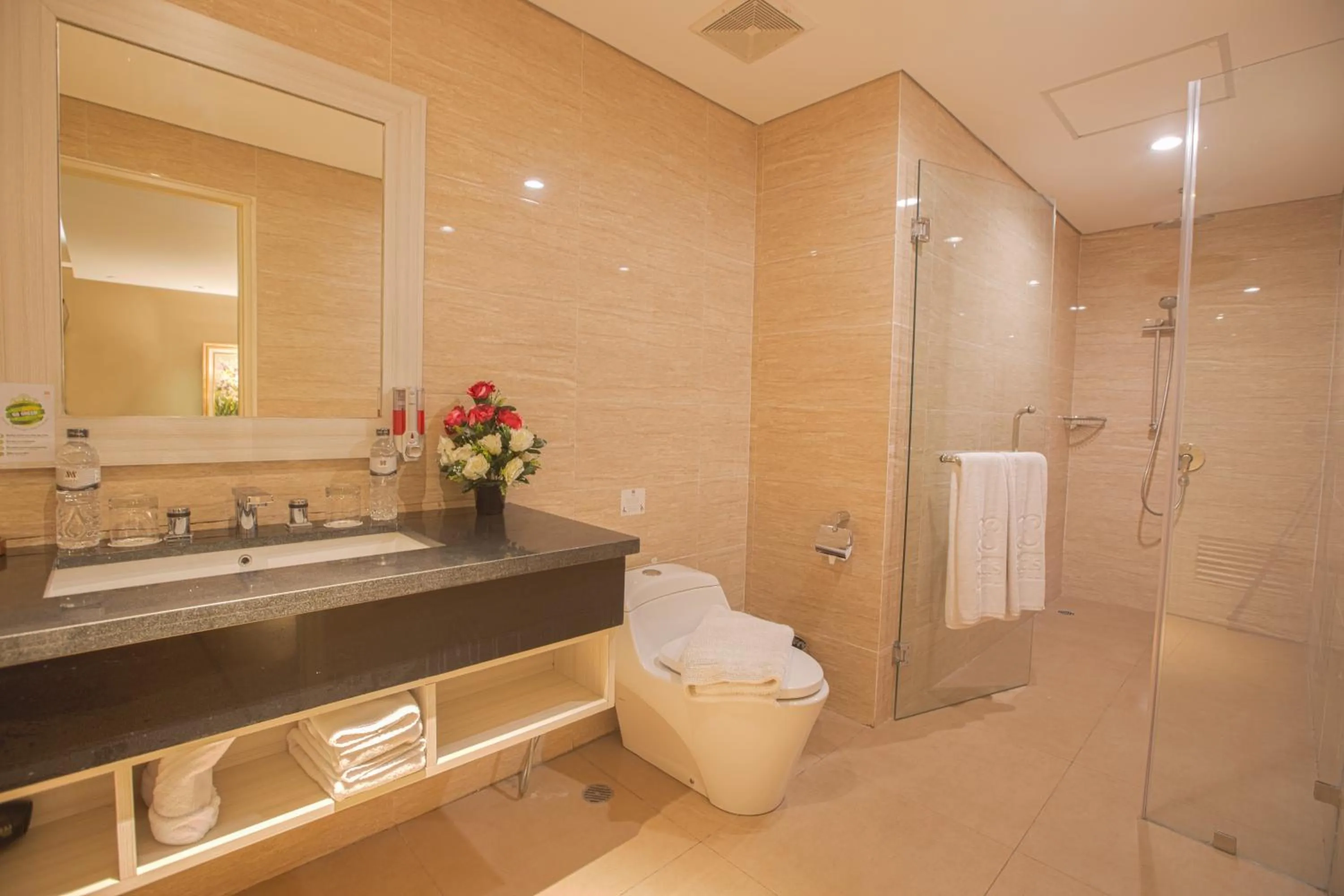 Bathroom in Sotis Hotel Kupang