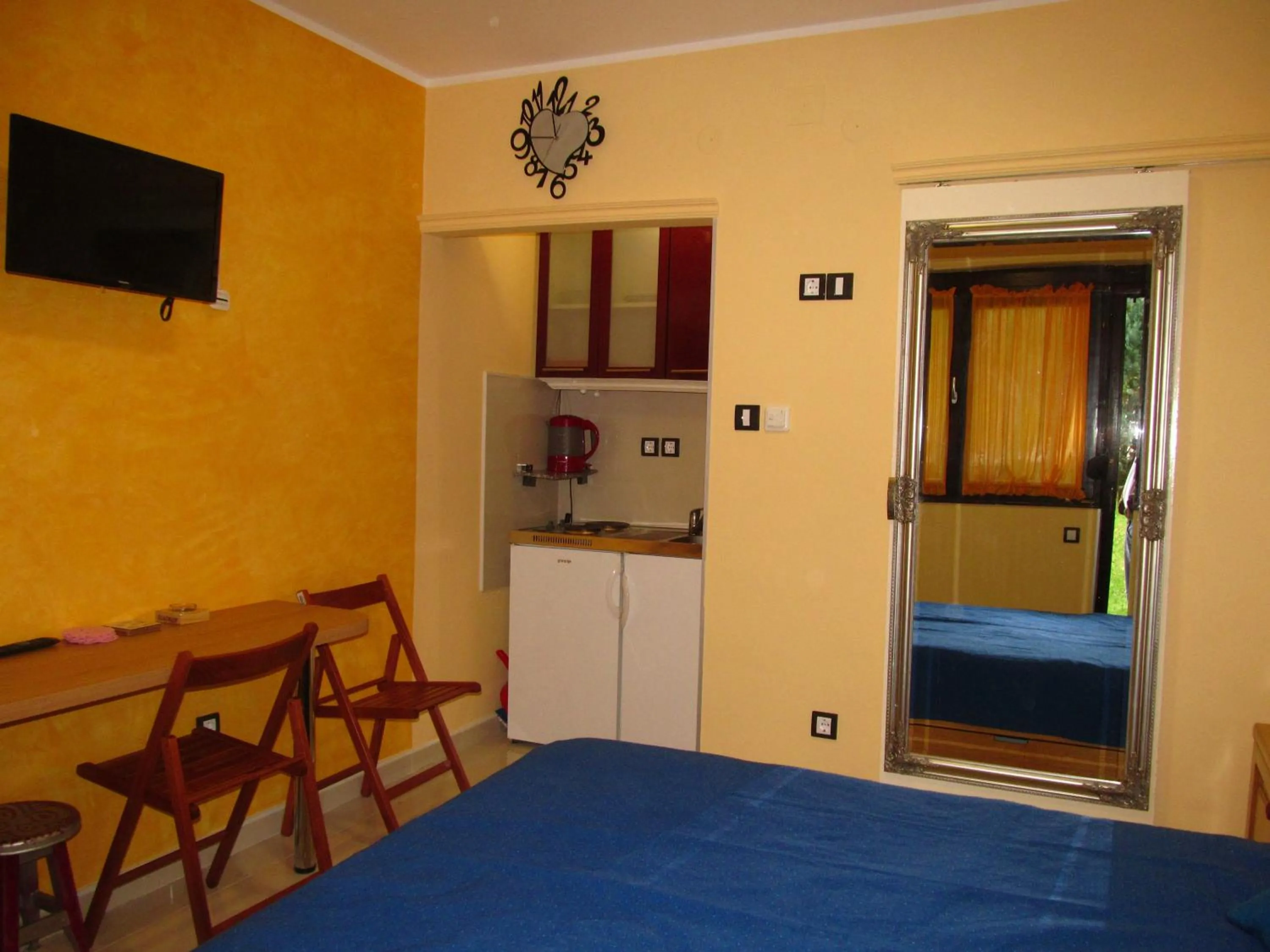 TV and multimedia, Bed in Apartment 9 Gorska Vila
