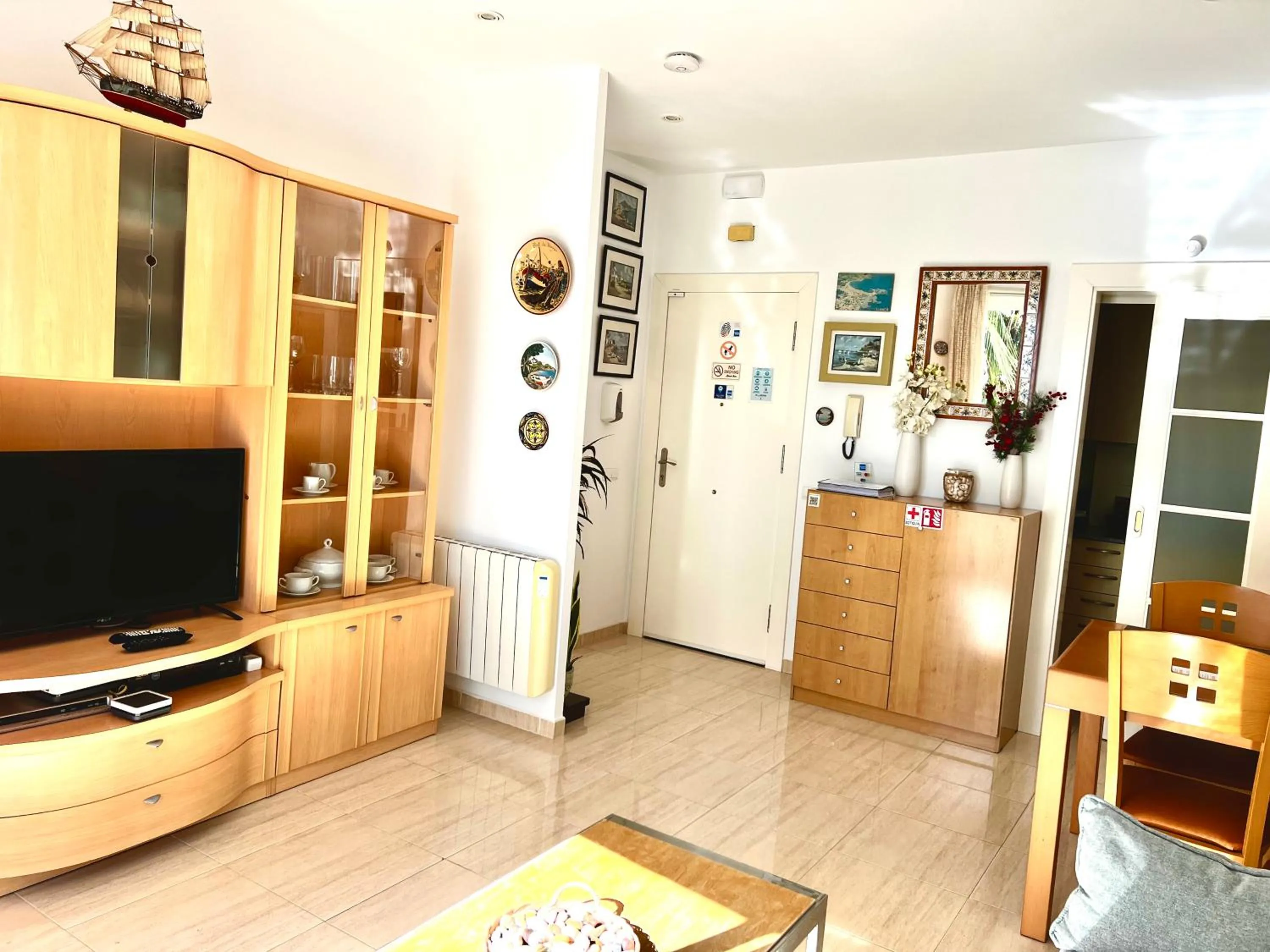 TV and multimedia in Sitges Seafront RIBERA