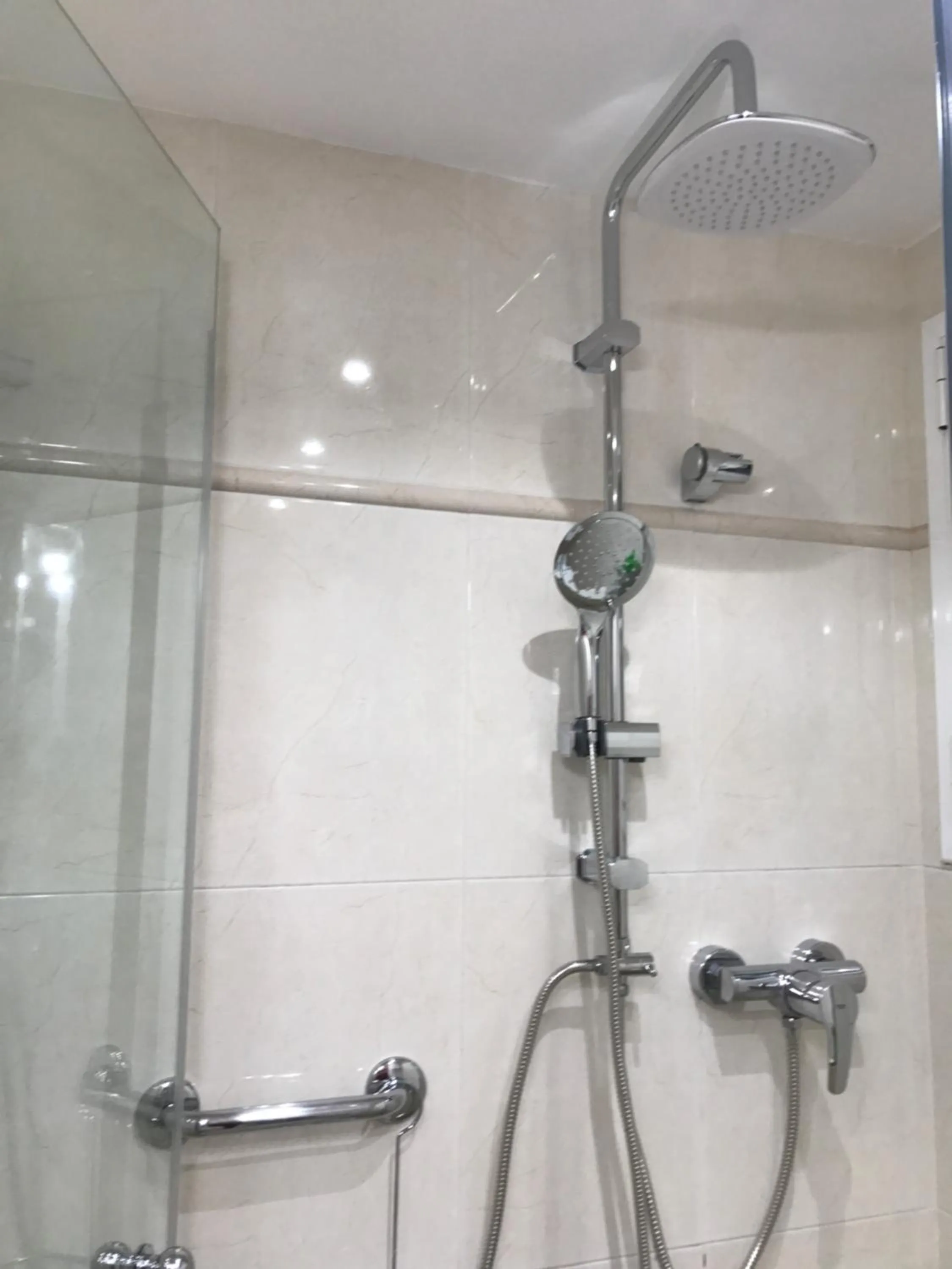 Shower in Sitges Seafront RIBERA