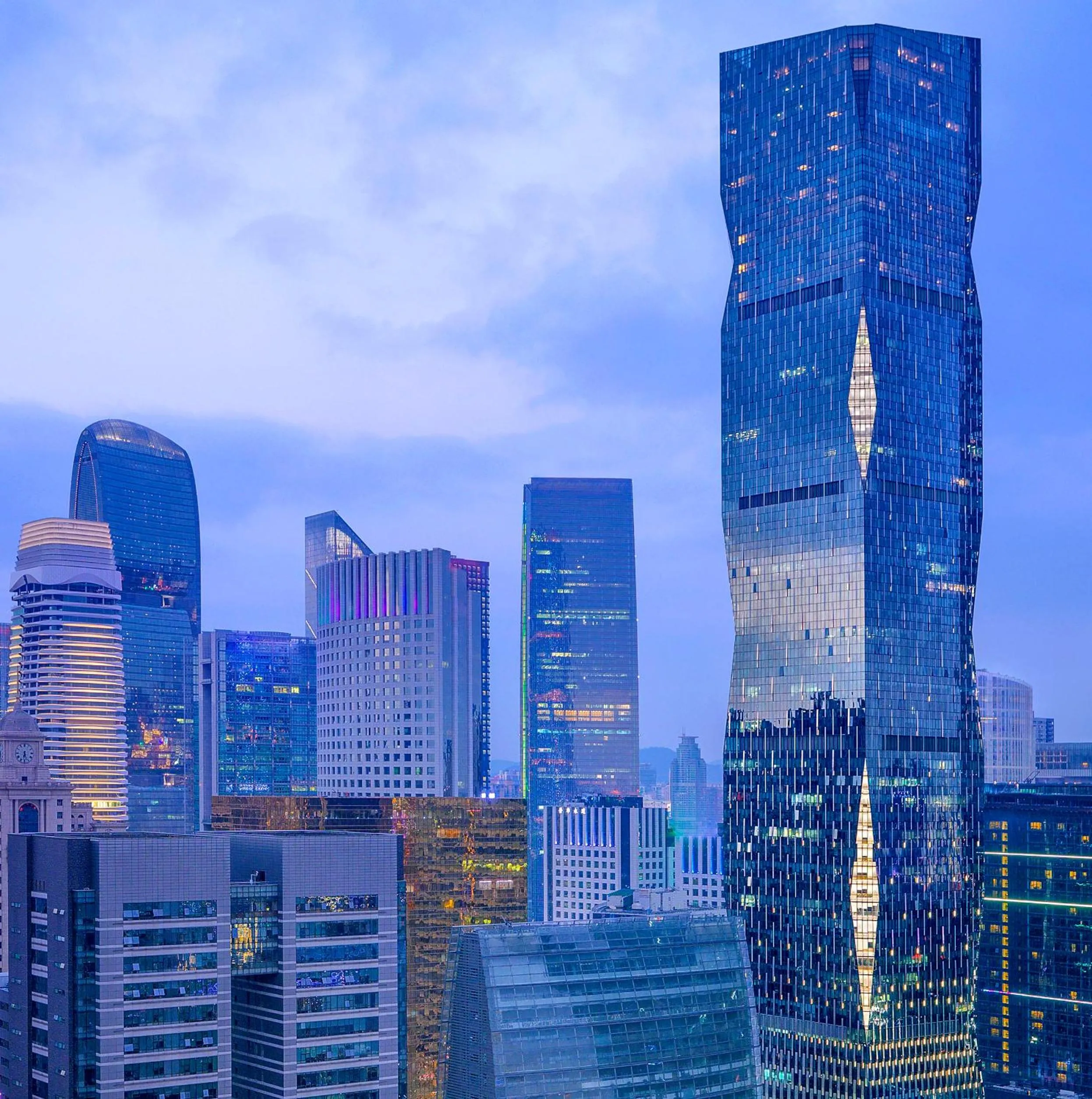 Property building in Park Hyatt Guangzhou