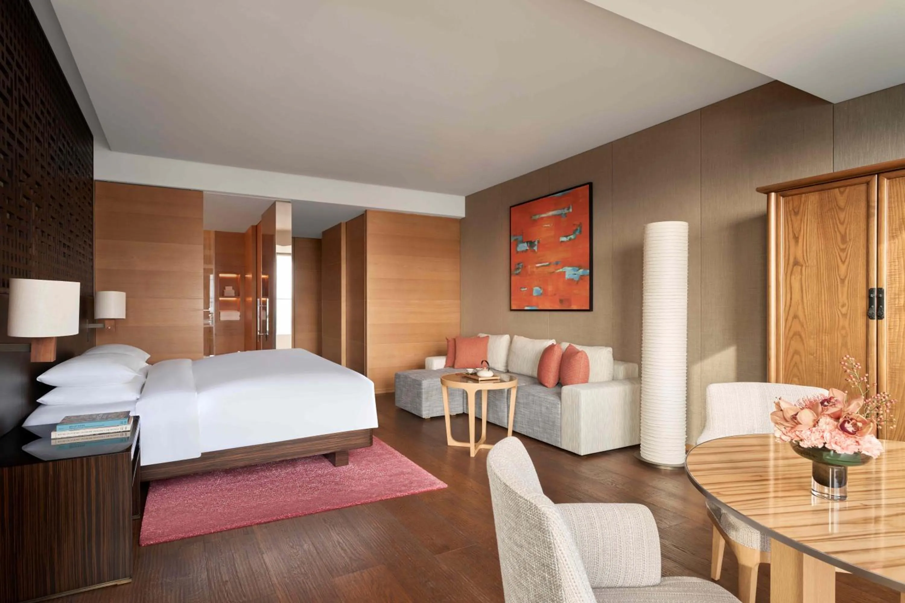 Photo of the whole room, Bed in Park Hyatt Guangzhou