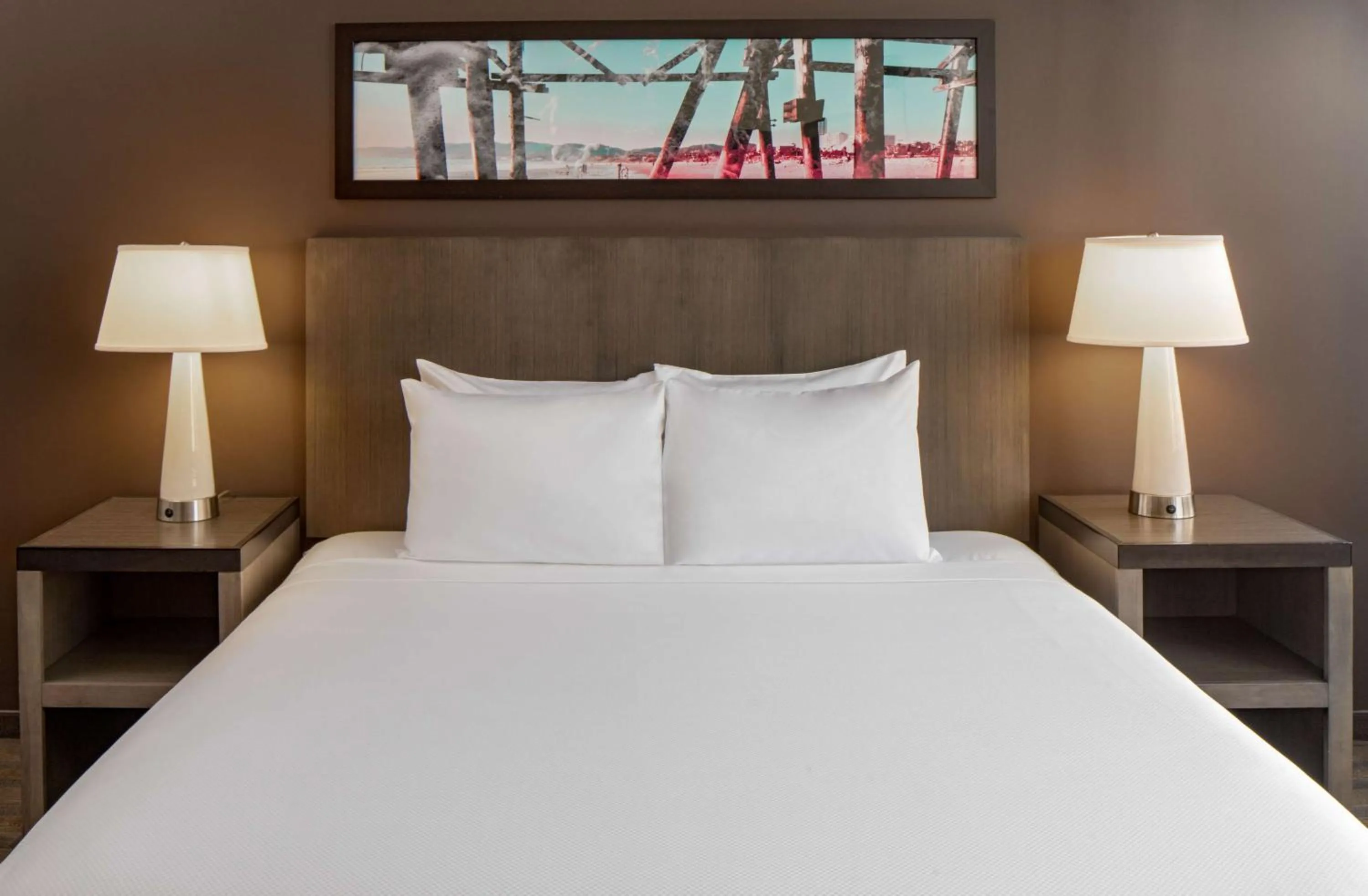 Bedroom, Bed in Hyatt House New Orleans Downtown