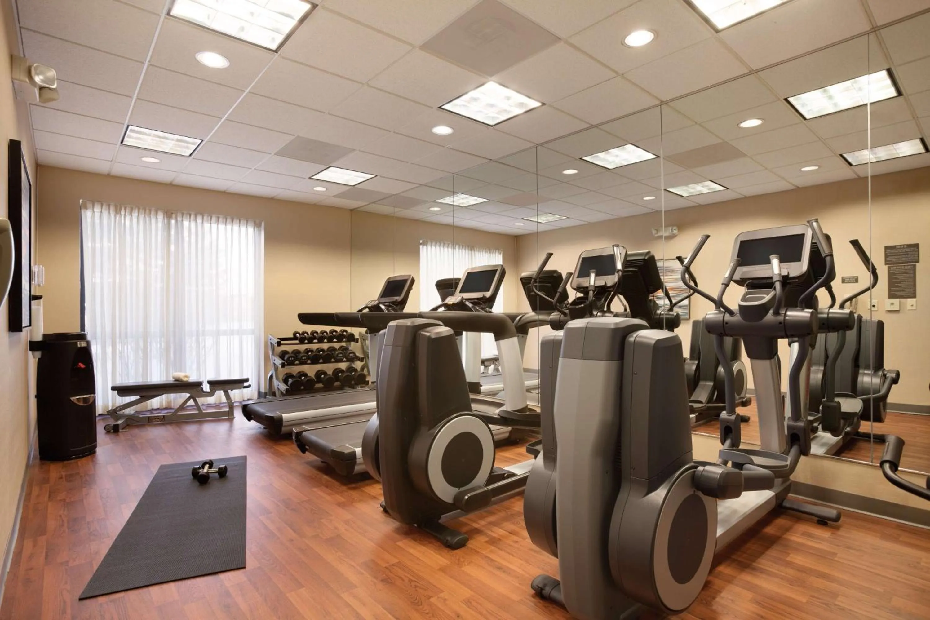 Fitness centre/facilities in Hyatt Place DFW
