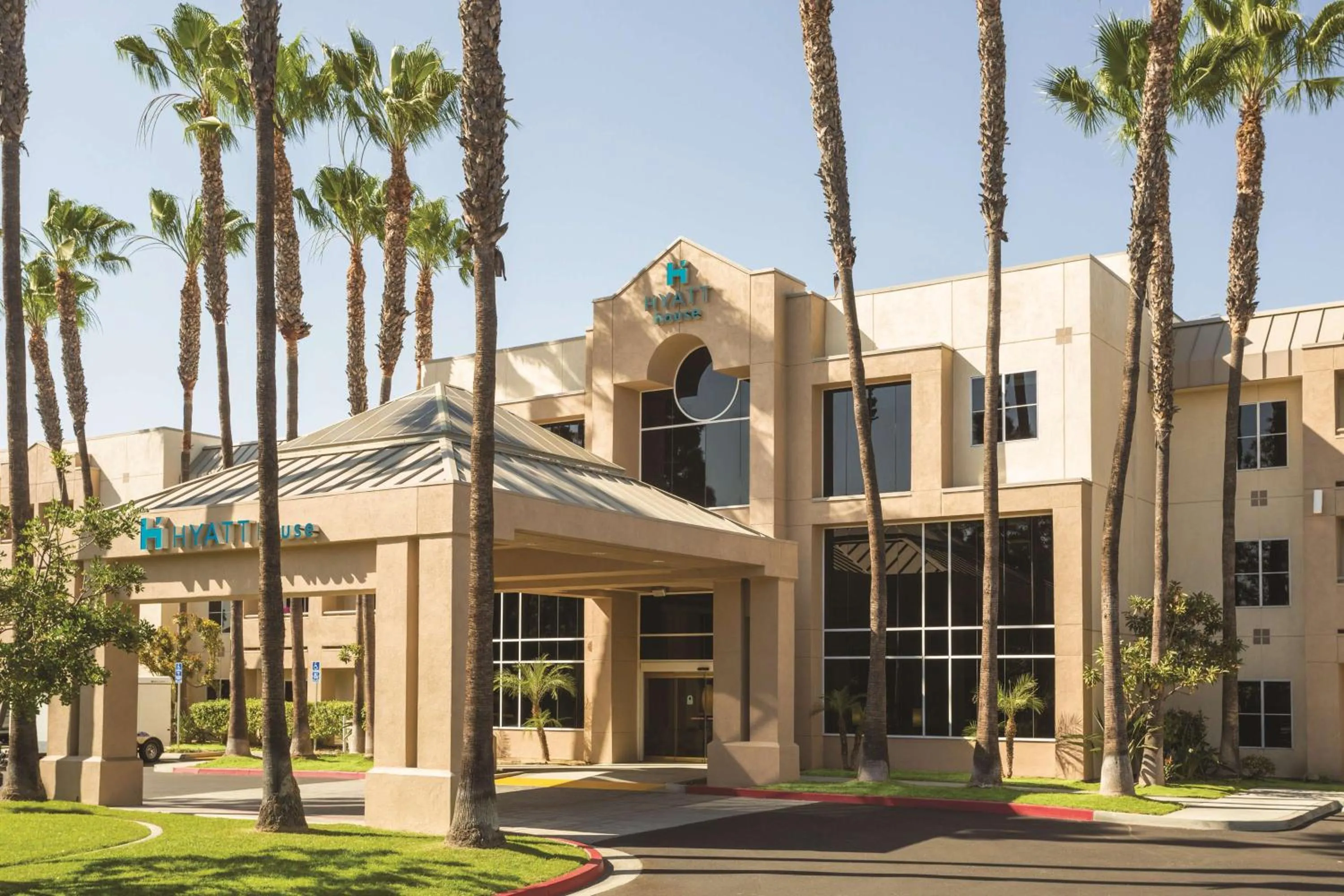 Property building in Hyatt House Cypress / Anaheim