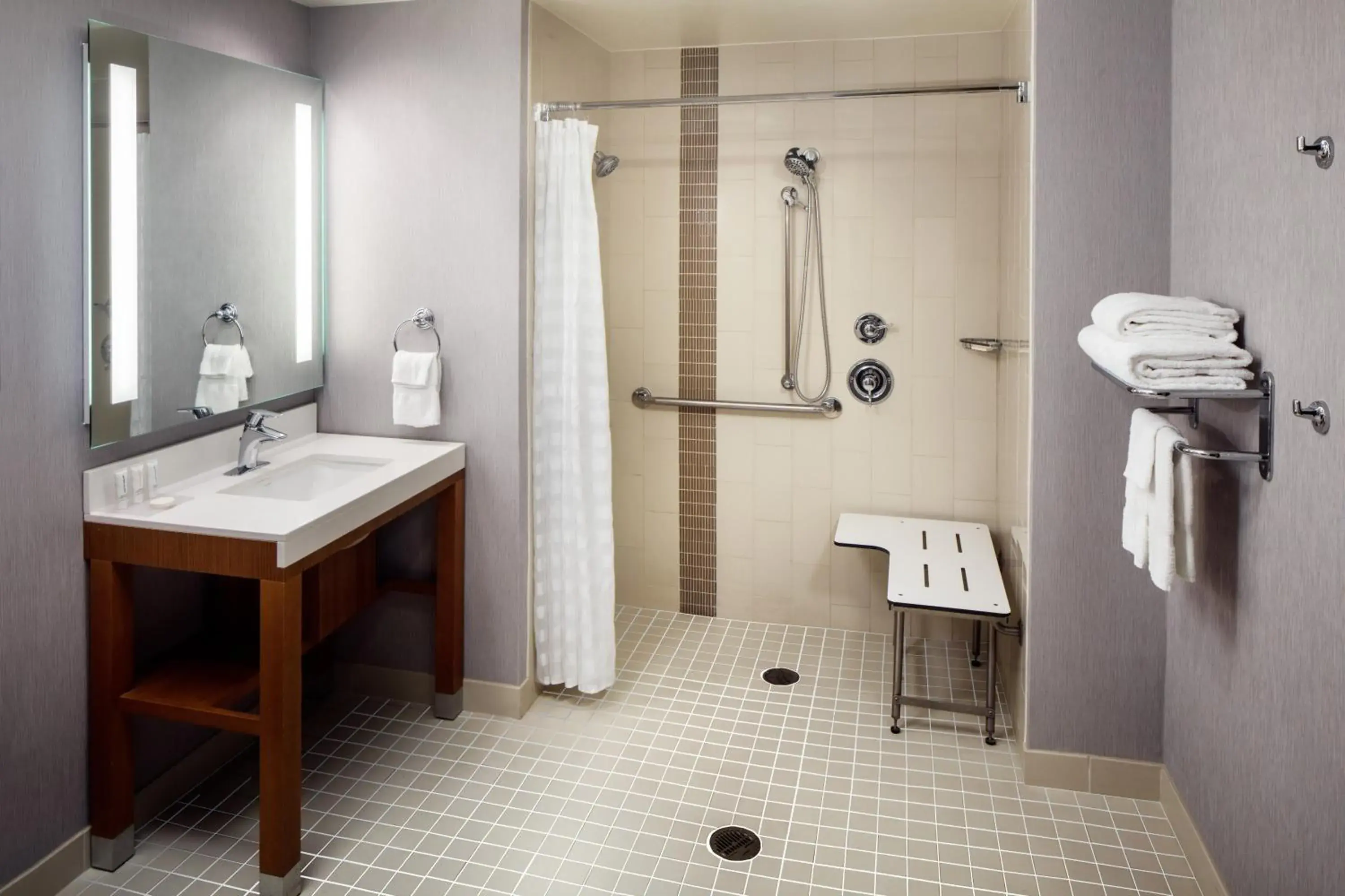 Queen Room with Two Queen Beds, Sofa Bed and Accessible Tub in Hyatt Place Nashville Downtown Queen Room with Two Queen Beds, Sofa Bed and Accessible Tub in Hyatt Place Nashville Downtown