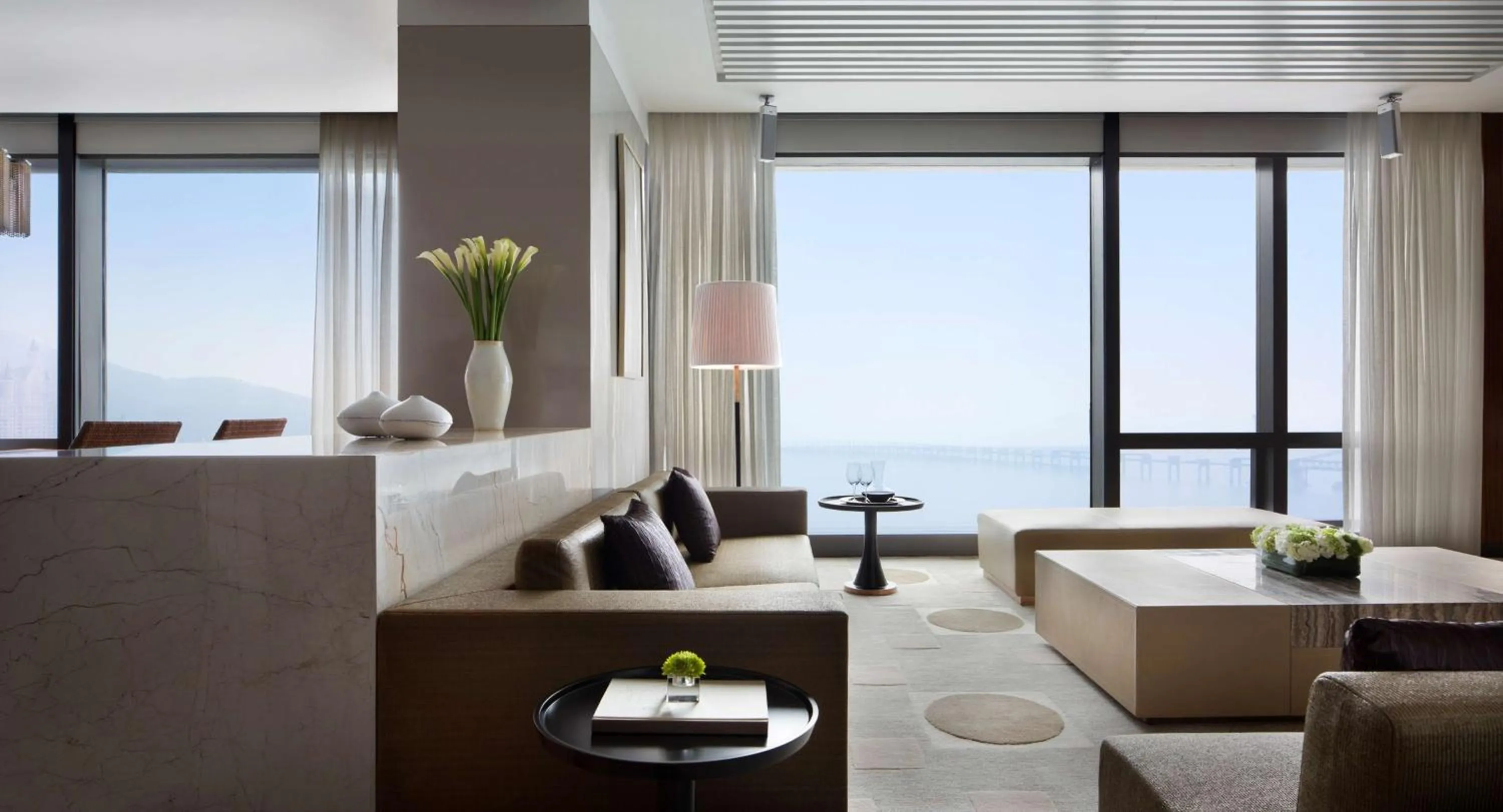 Photo of the whole room in Grand Hyatt Dalian