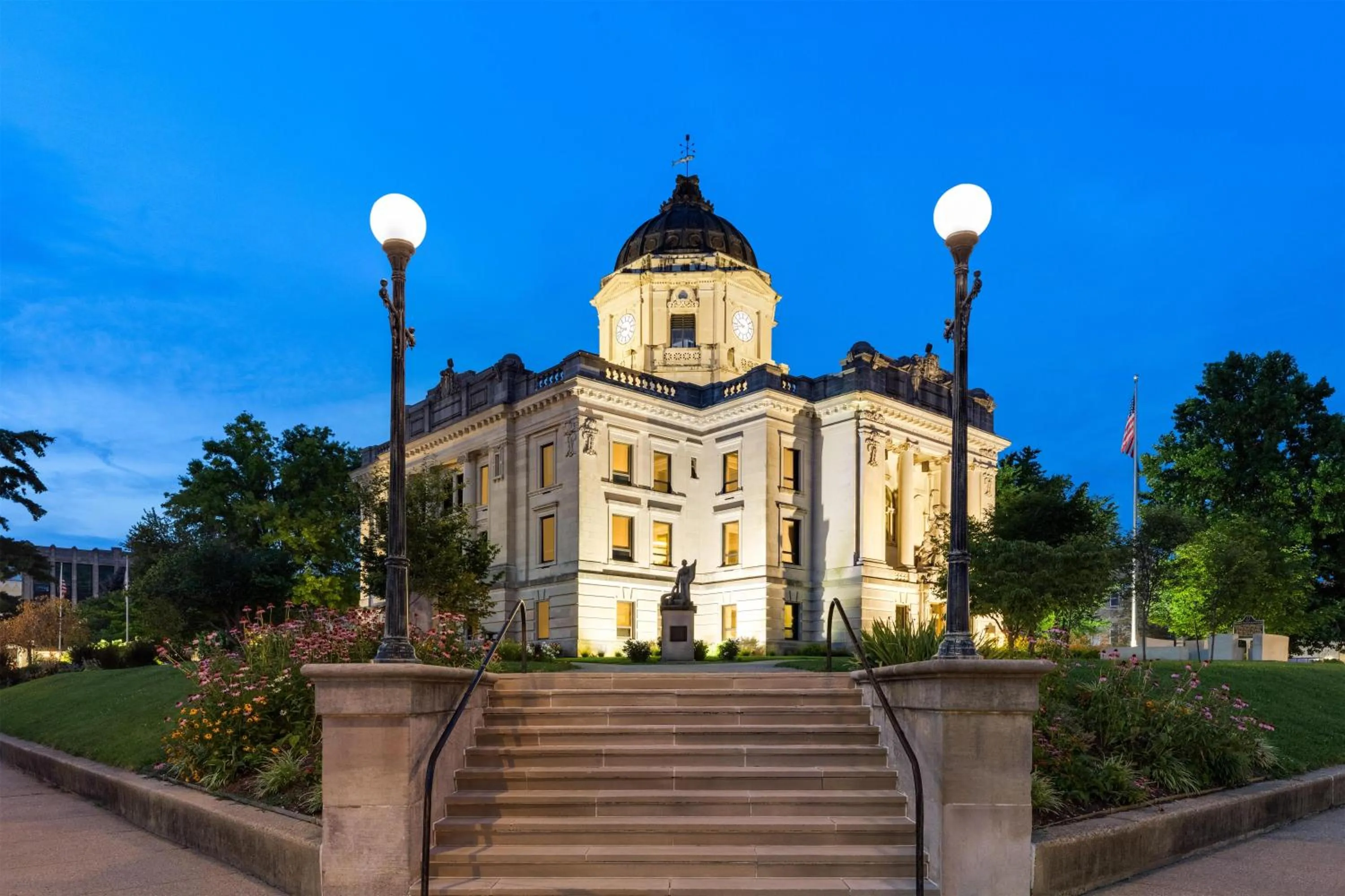 Property building in Hyatt Place Bloomington Indiana