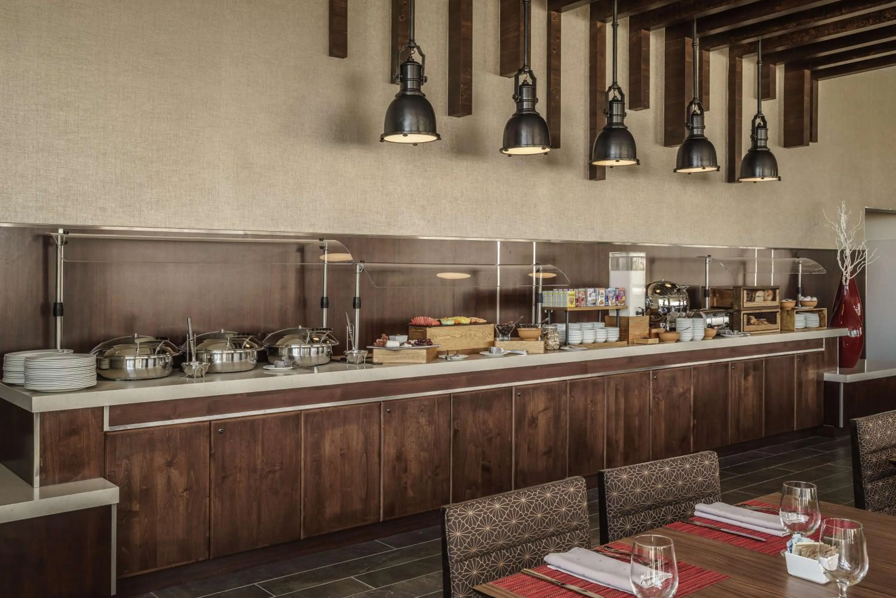 Restaurant/places to eat in Hyatt Regency Aurora-Denver Conference Center